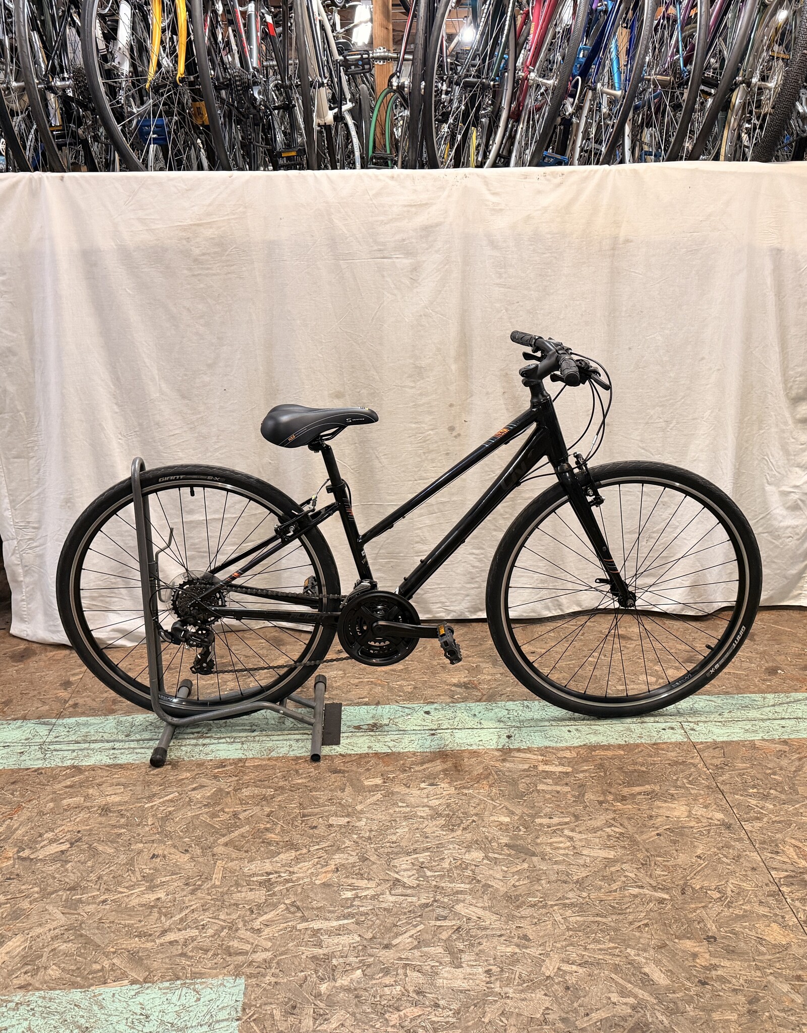 Giant Liv 15" Giant Liv Alight step through (3827) E2U