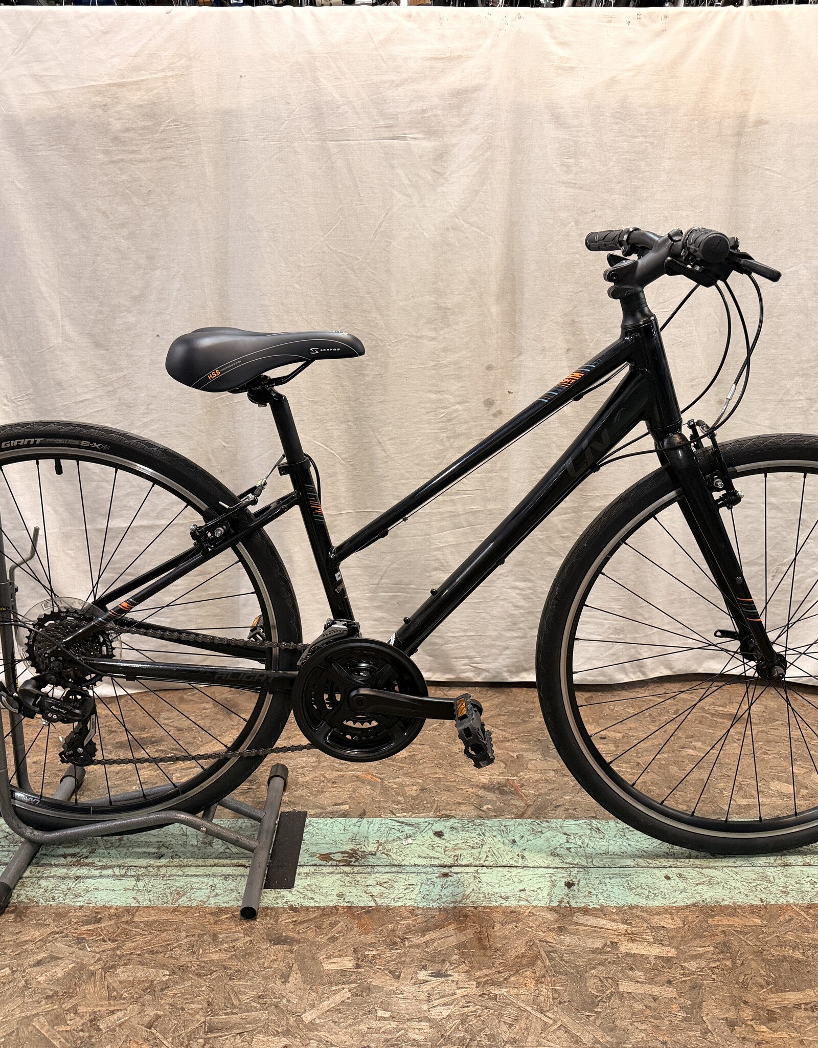 Giant Liv 15" Giant Liv Alight step through (3827) E2U