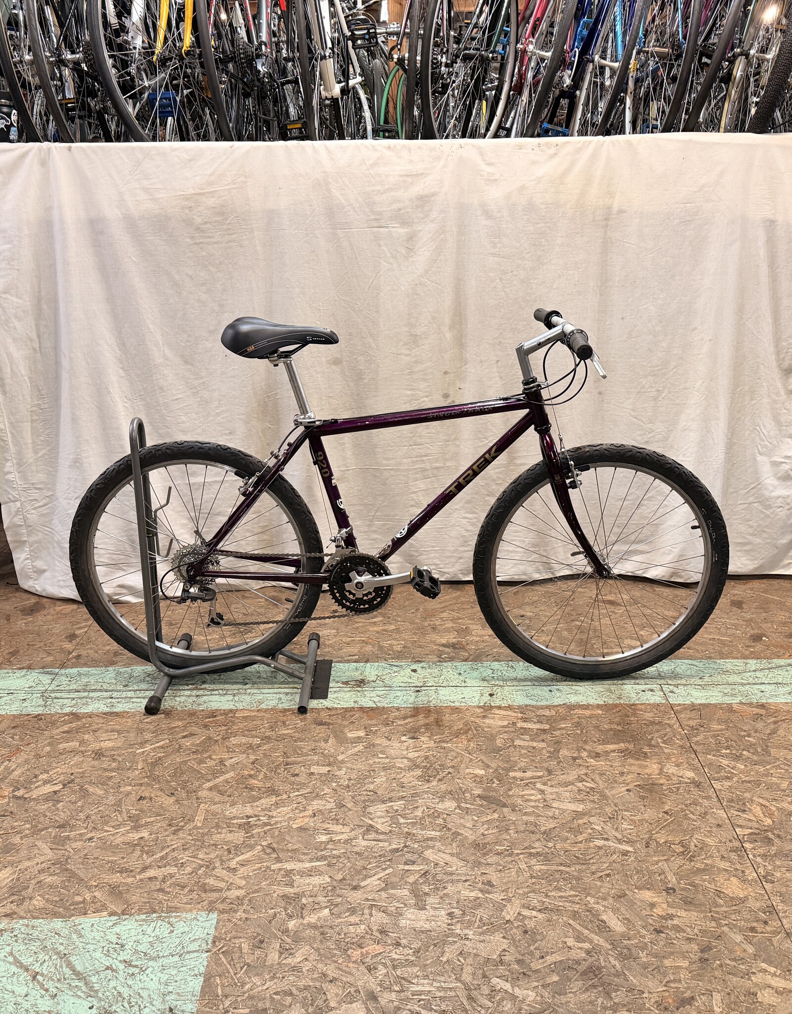 16.5" Trek singletrack 920 (9745) E2U