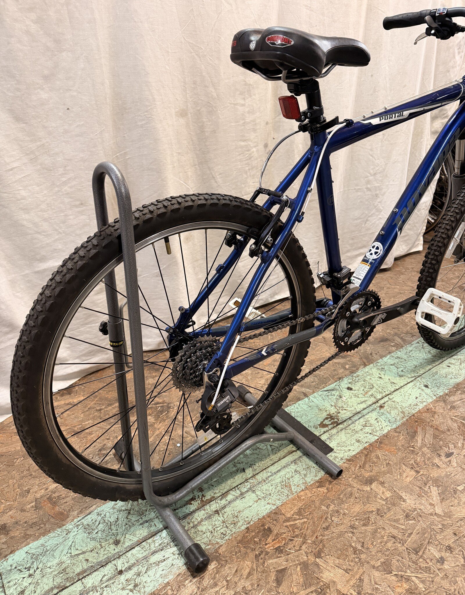 Novara 19" Novara Portal (5848) E2U