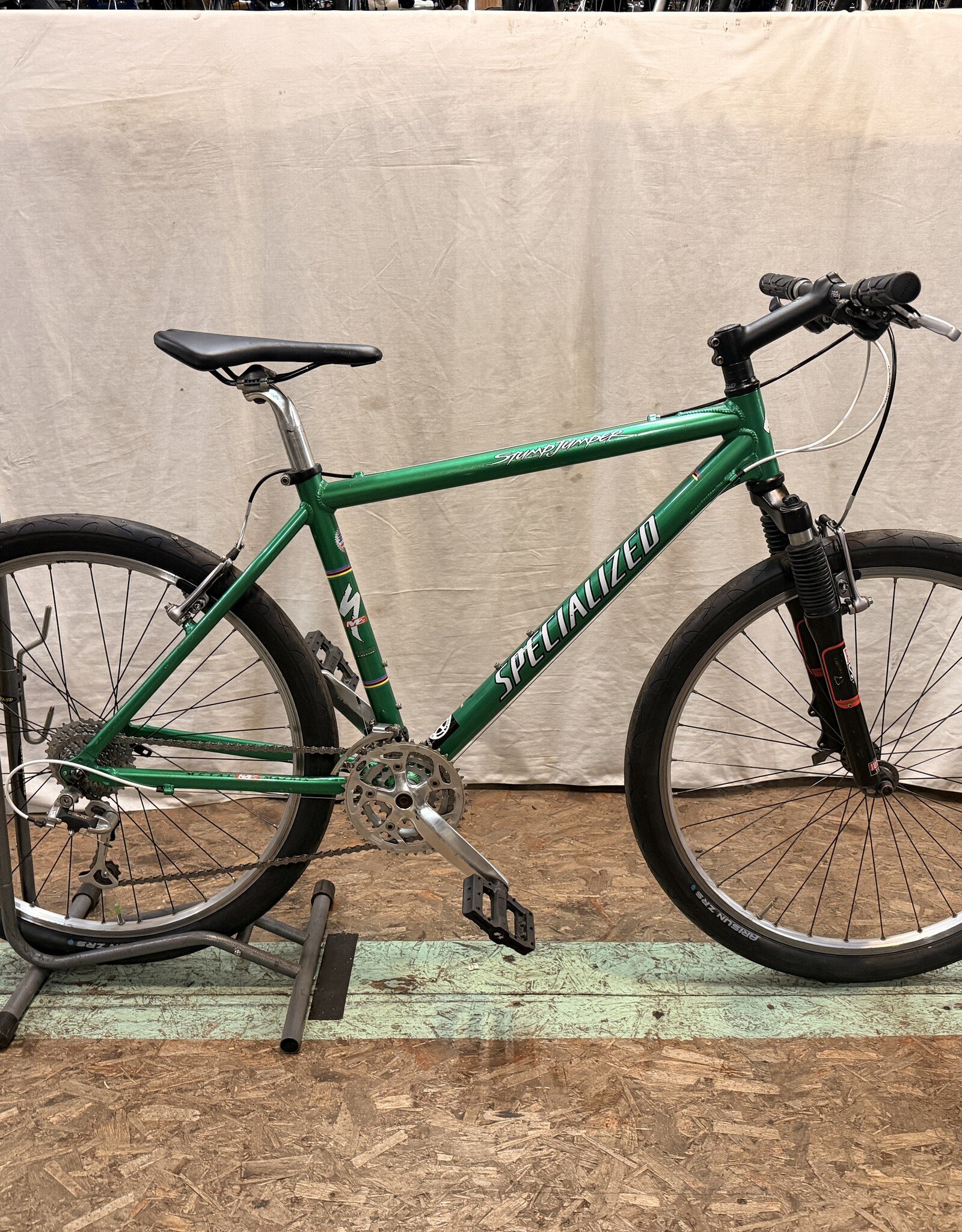 18" Specialized Stumpjumper (0585) E2U