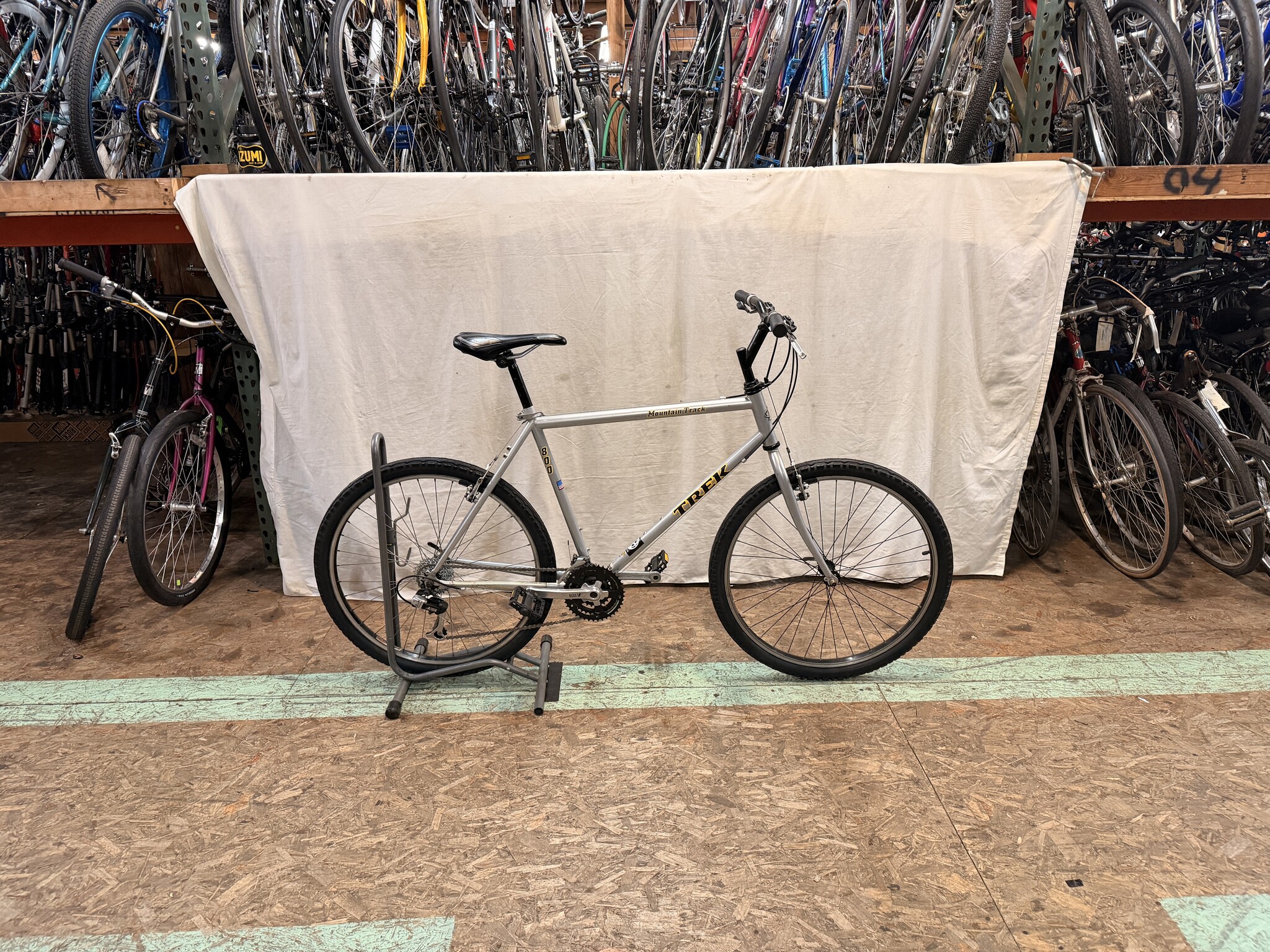 trek mountain track bicycle Alum ZX Series, Vintage Bike, 55 cm, dark blue 29er DCB F130 Trek Fuel Style Carbon Complete Trail Mountain Bike Full Suspension Are you looking for a full carbon mountain bike that can fly both down and up the single track Marlin 4 Gen 3 Matte