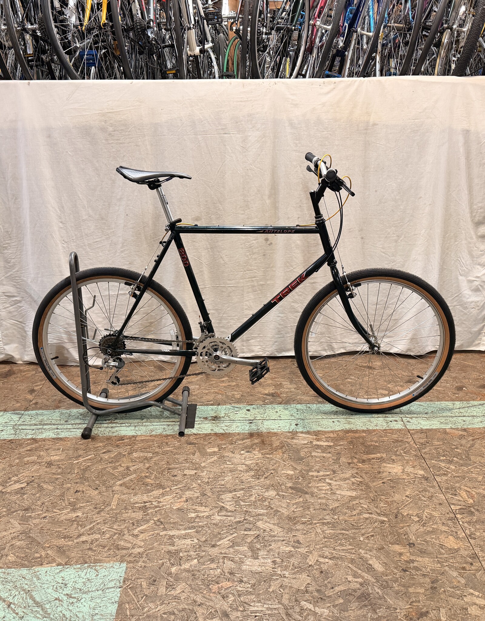 22.5" Trek 800 Antelope (4693) E2L