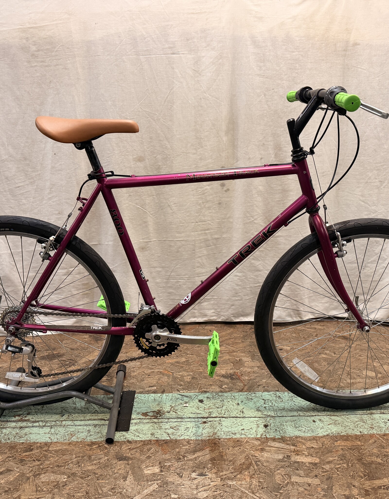 21" Trek 800 (1845) E2L