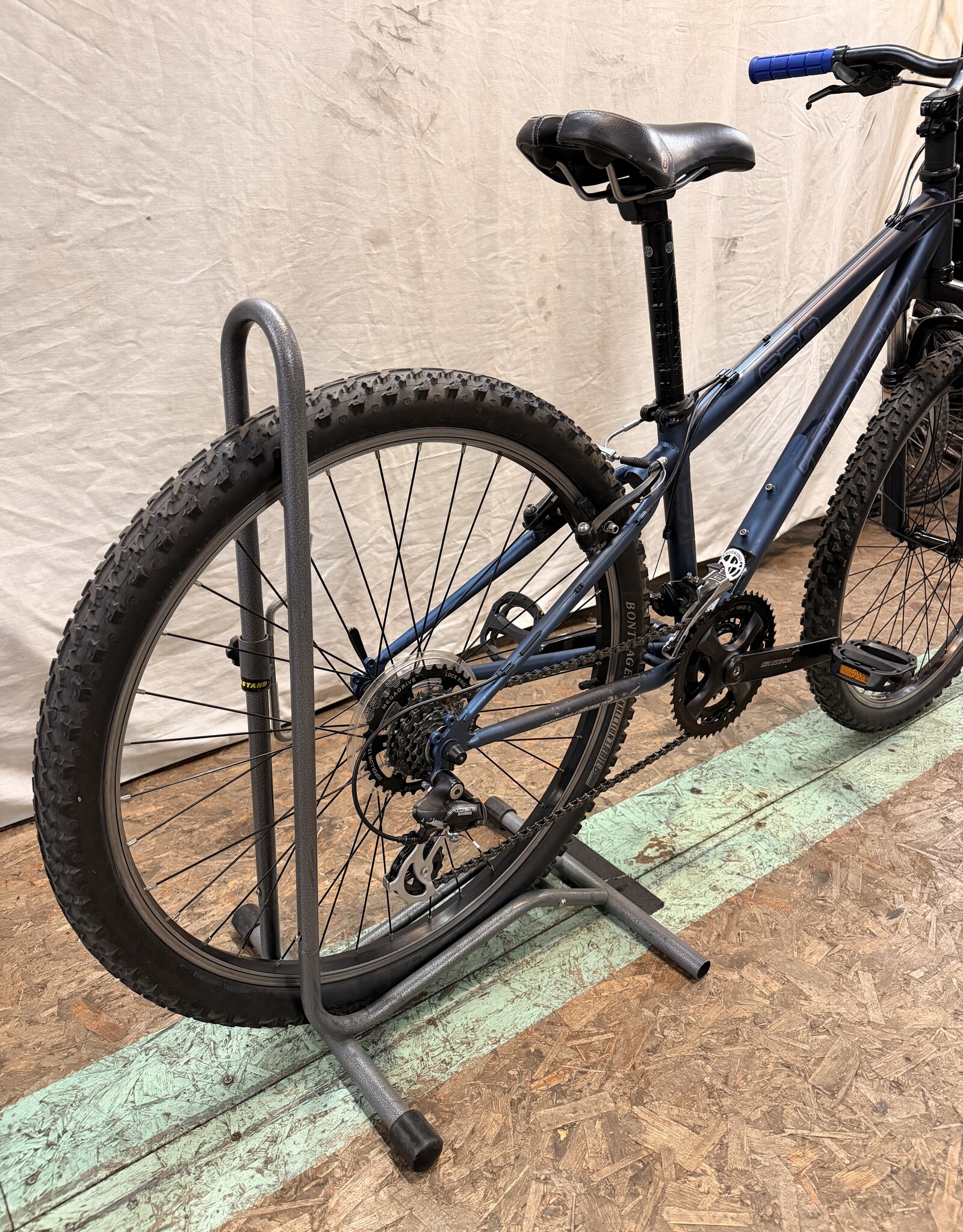 13" Trek 820 (115C) E2U