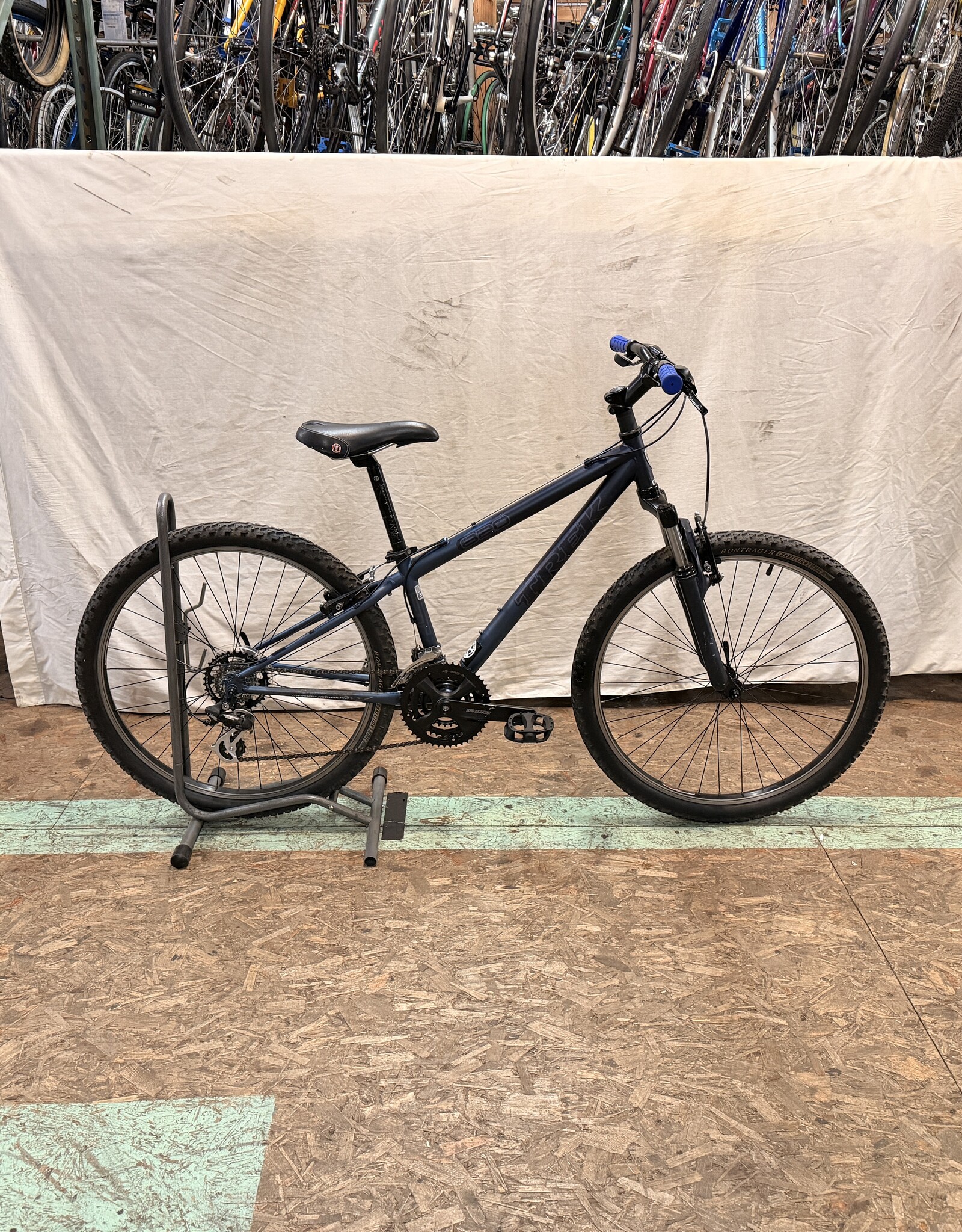 13" Trek 820 (115C) E2U