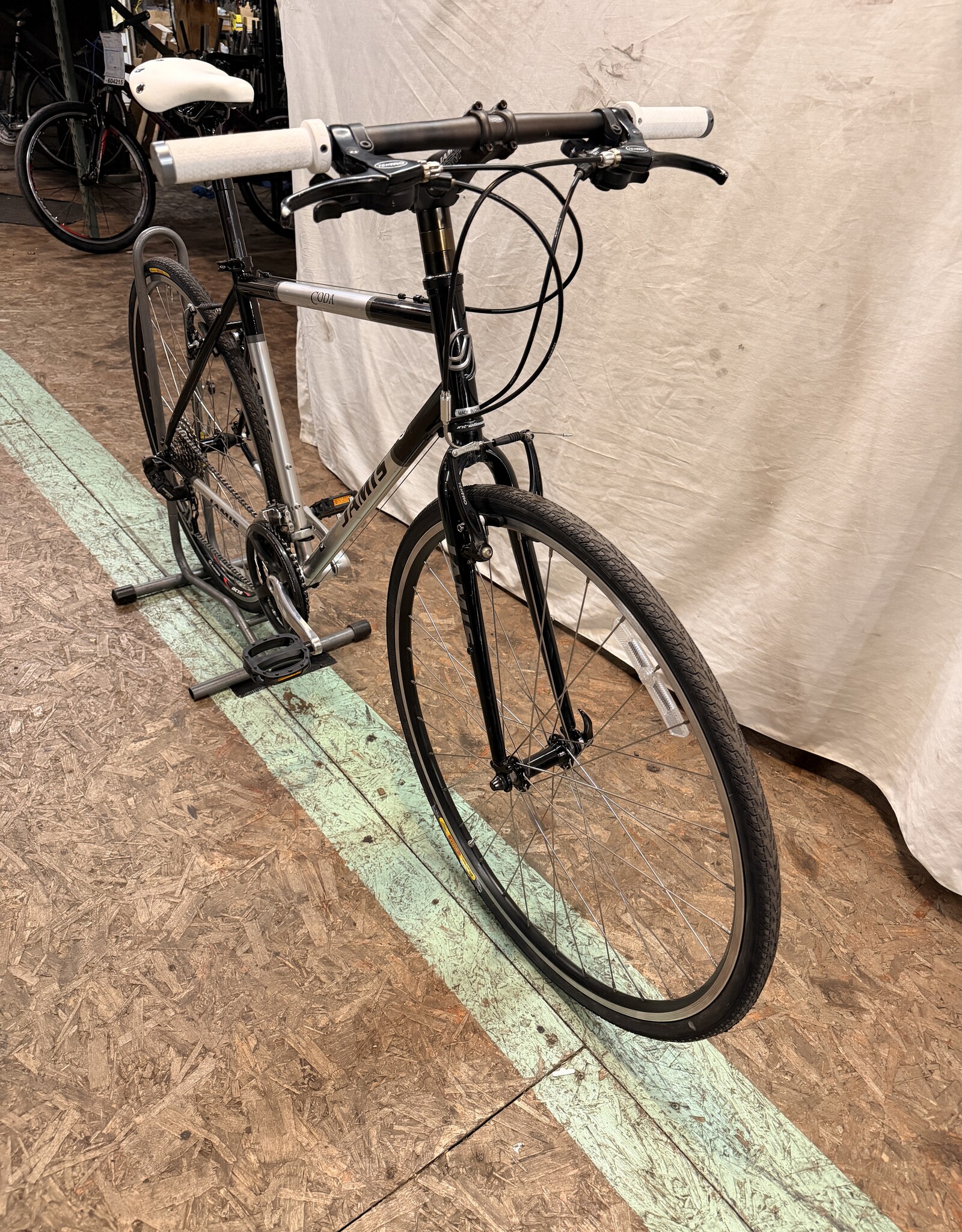 Jamis 19.5" Jamis Coda (9087) E2L