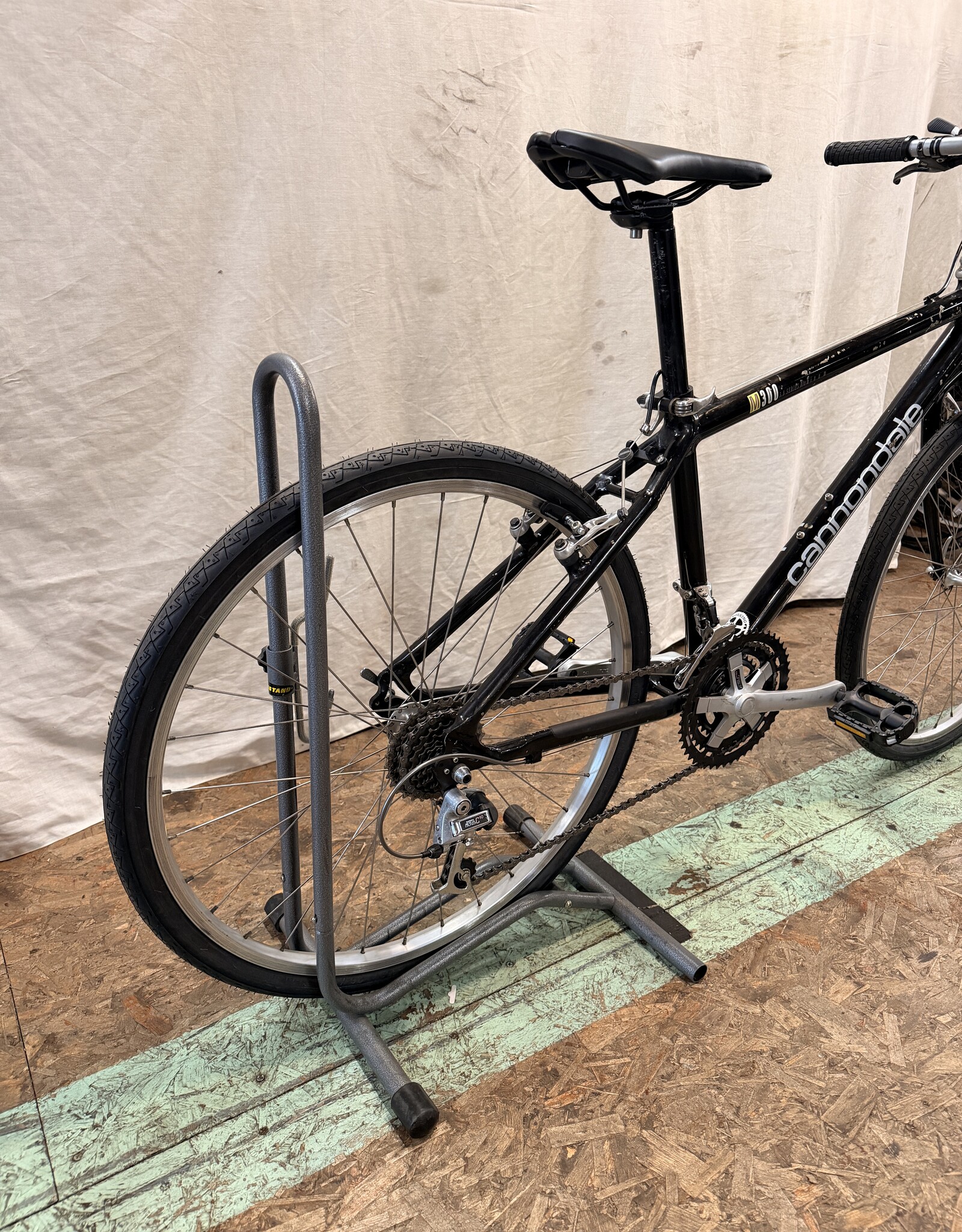 Cannondale 16" Cannondale M300 (5N16) I4U