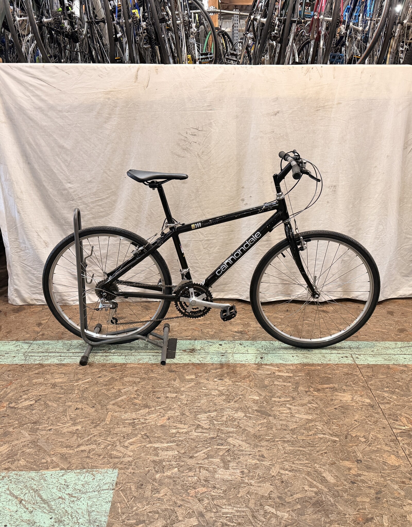 Cannondale 16" Cannondale M300 (5N16) I4U