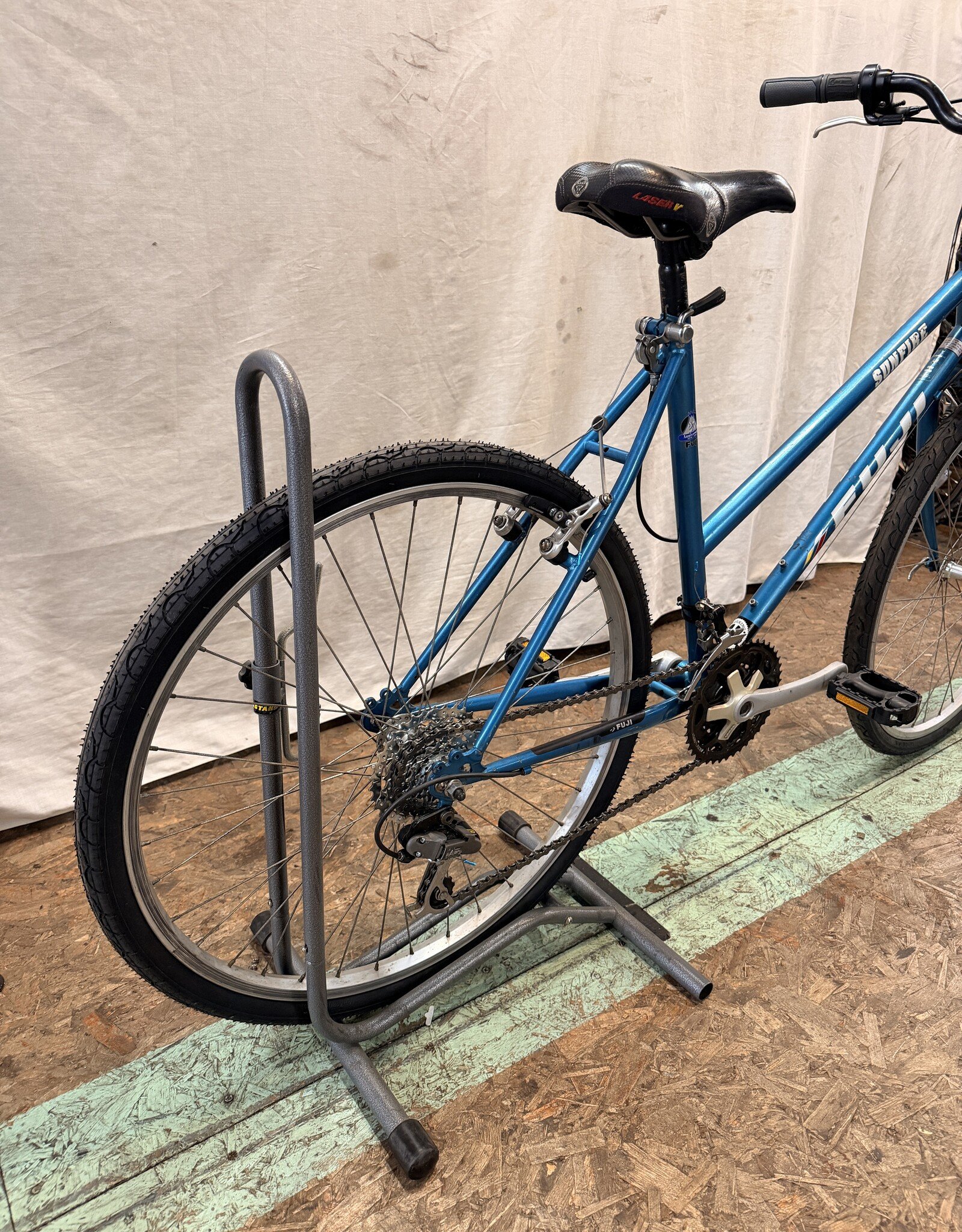 Fuji 19" Fuji Sunfire (3195) I3U