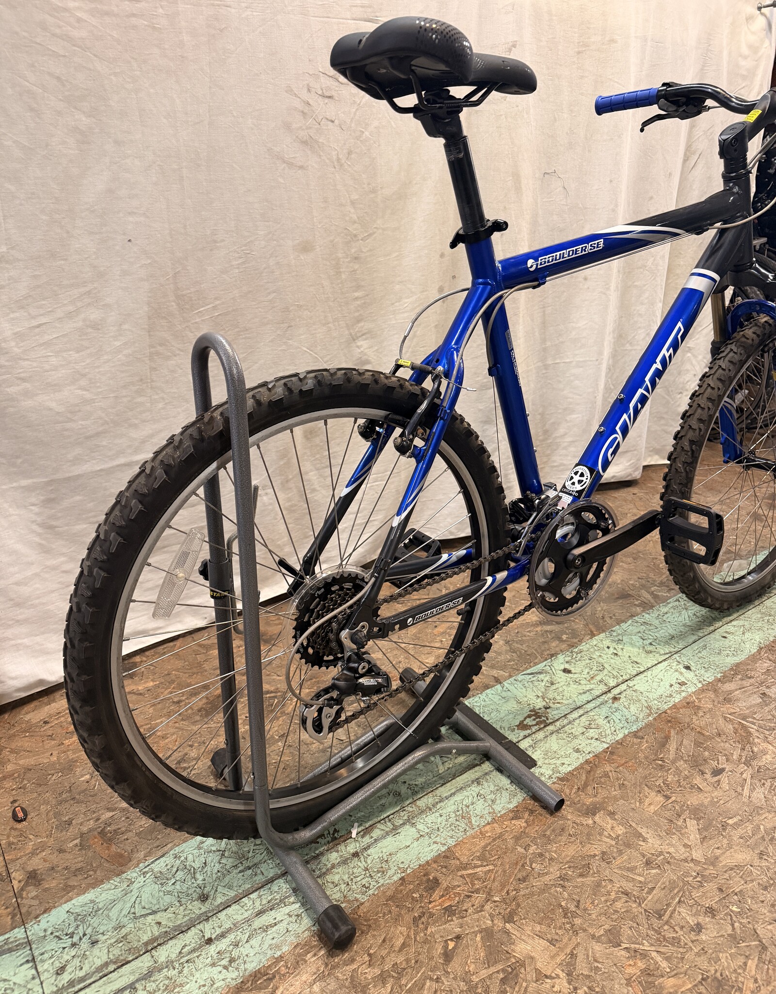 21" Giant Boulder SE (2720) E1L