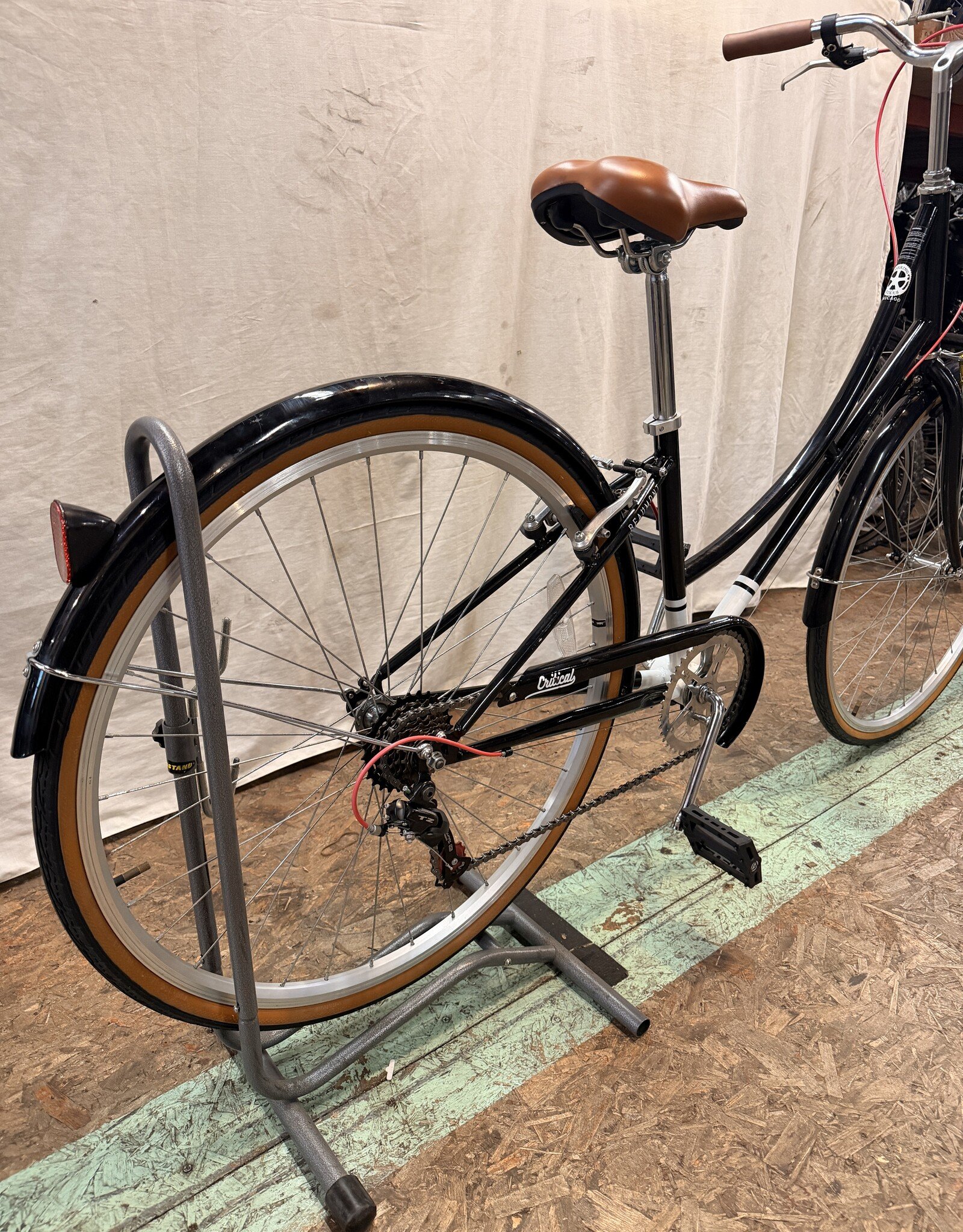 Critical 16" Critical Beaumont (1825) E1L