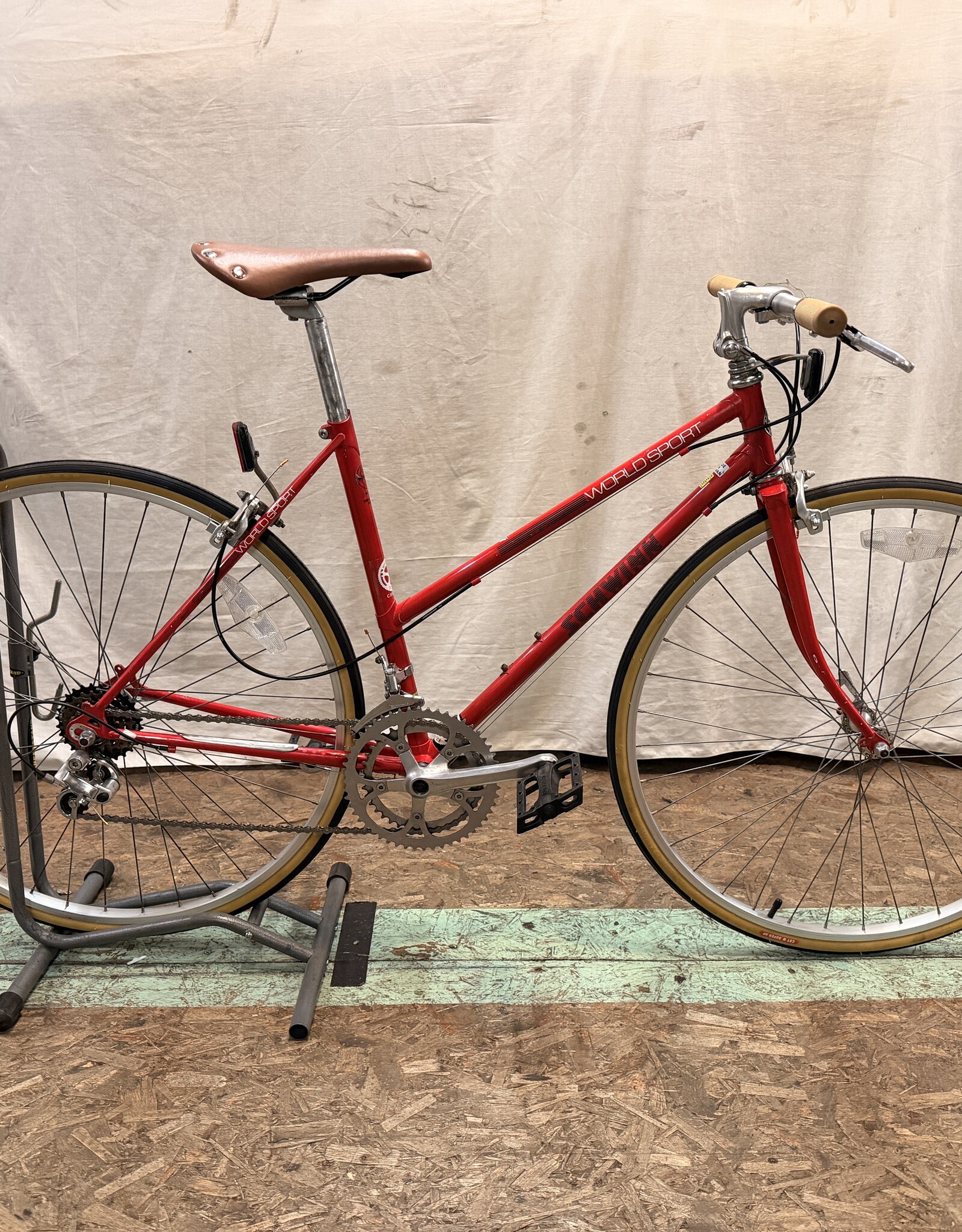 49cm Schwinn World Sport (3269) B5U