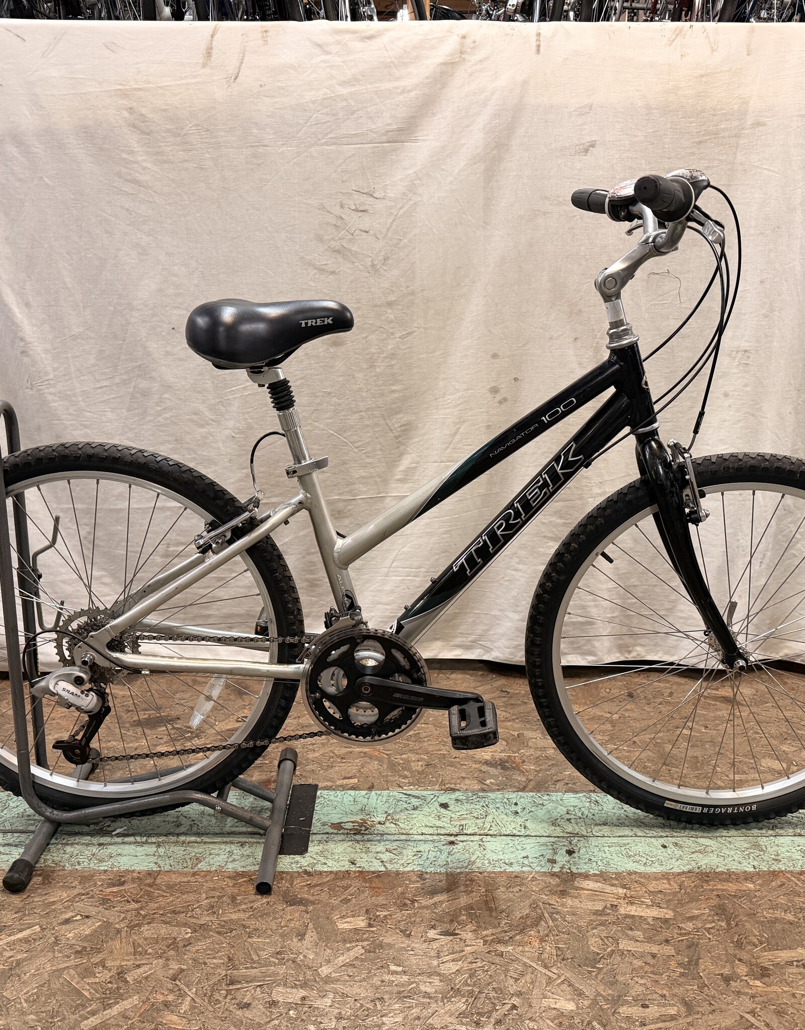 14.5" Trek Navigator 100 (7503) I3U