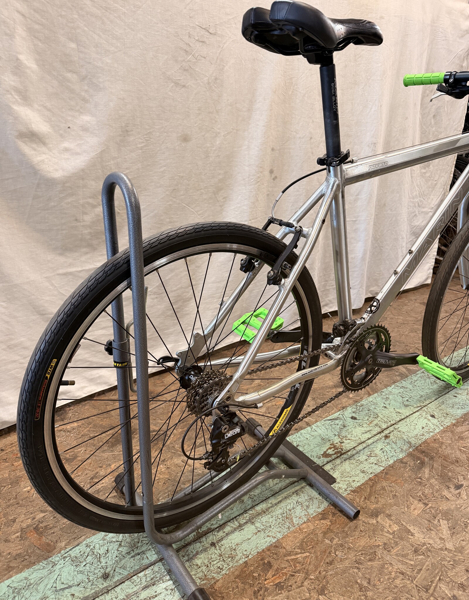 Marin 17" 43cm Marin Novato (C013) B5L