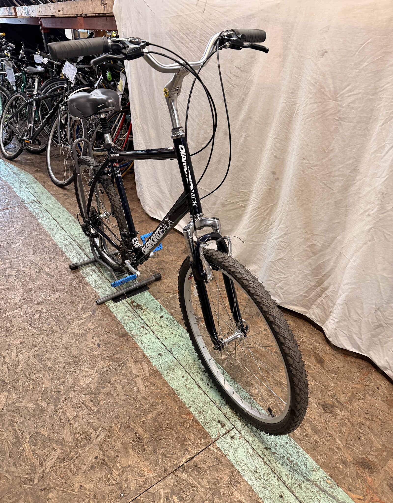 Diamondback 21" DiamondBack Wildwood (2869) E1L