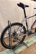 19.5" Specialized Stumpjumper (2307) B4U