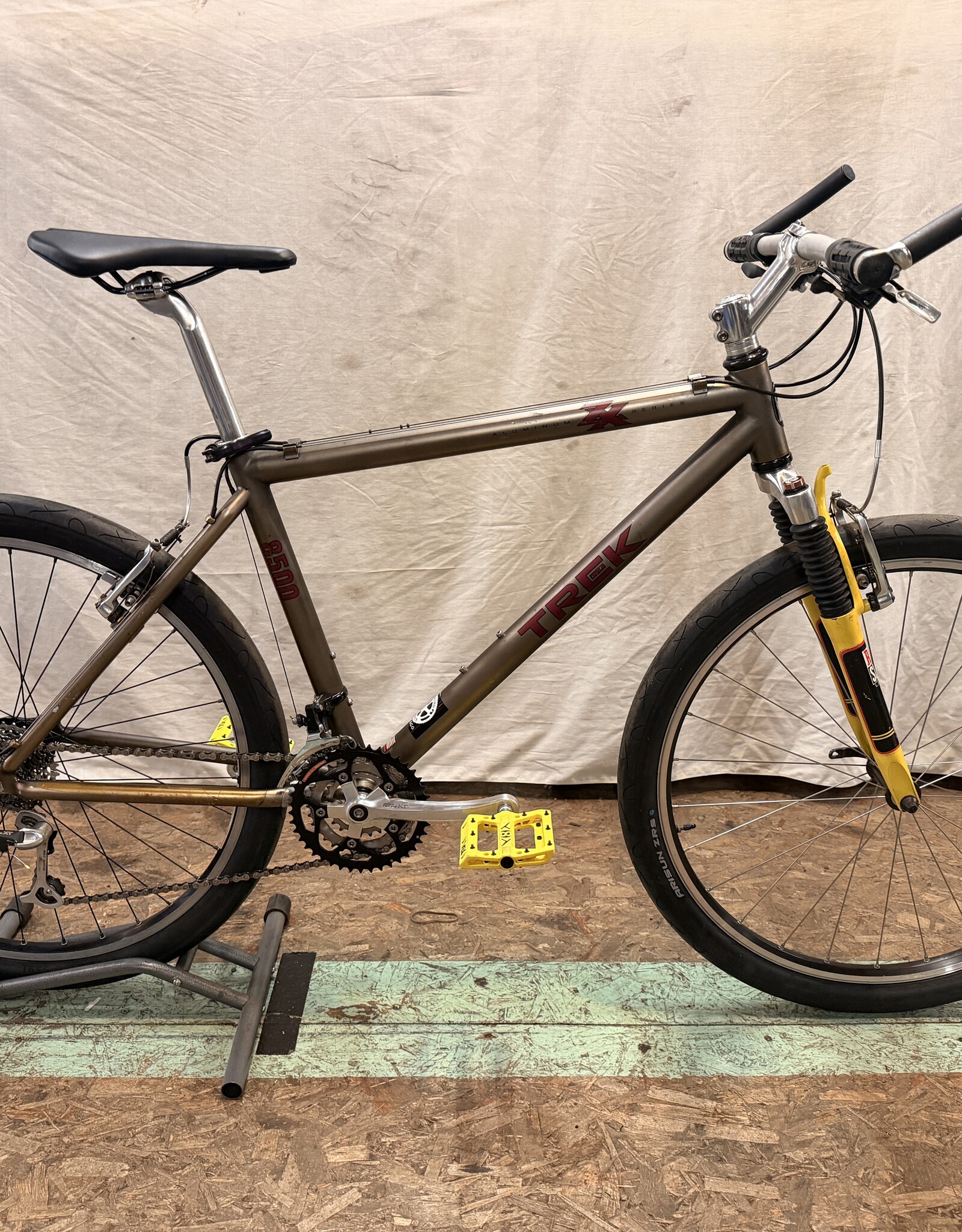 16.5" 42cm Trek 8500 ZX (4625) B4U