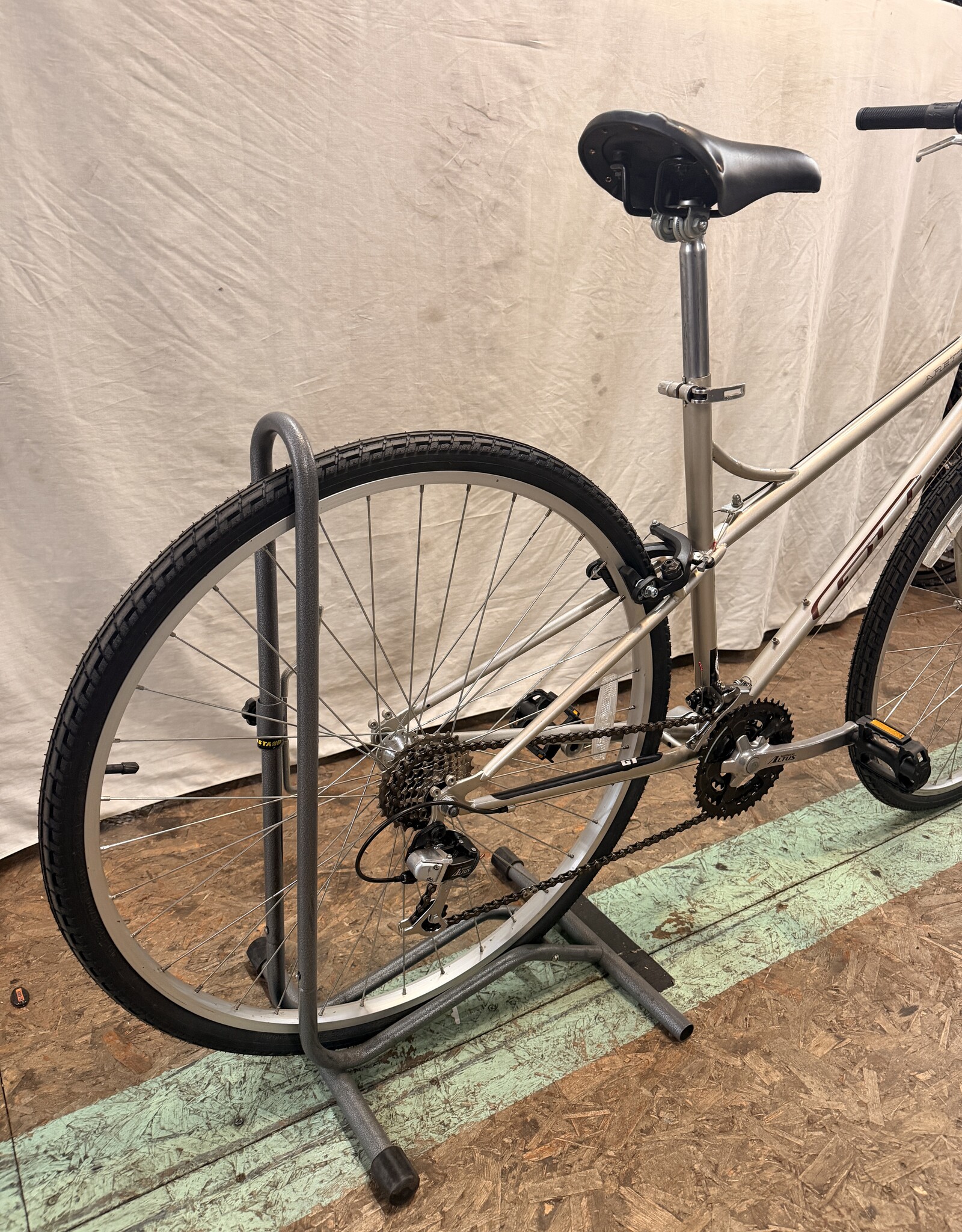 GT 19" GT Arette (0270) B4U