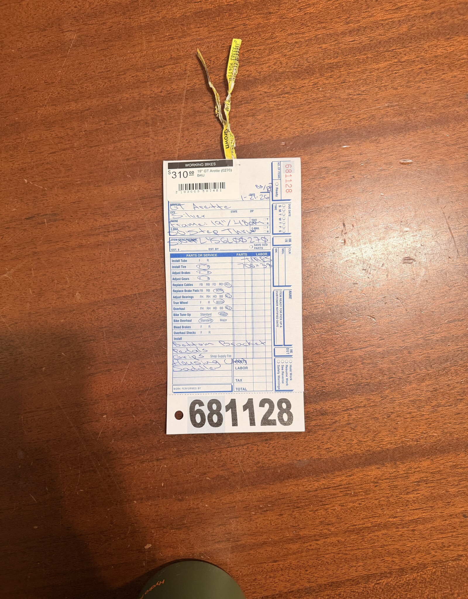 GT 19" GT Arette (0270) B4U