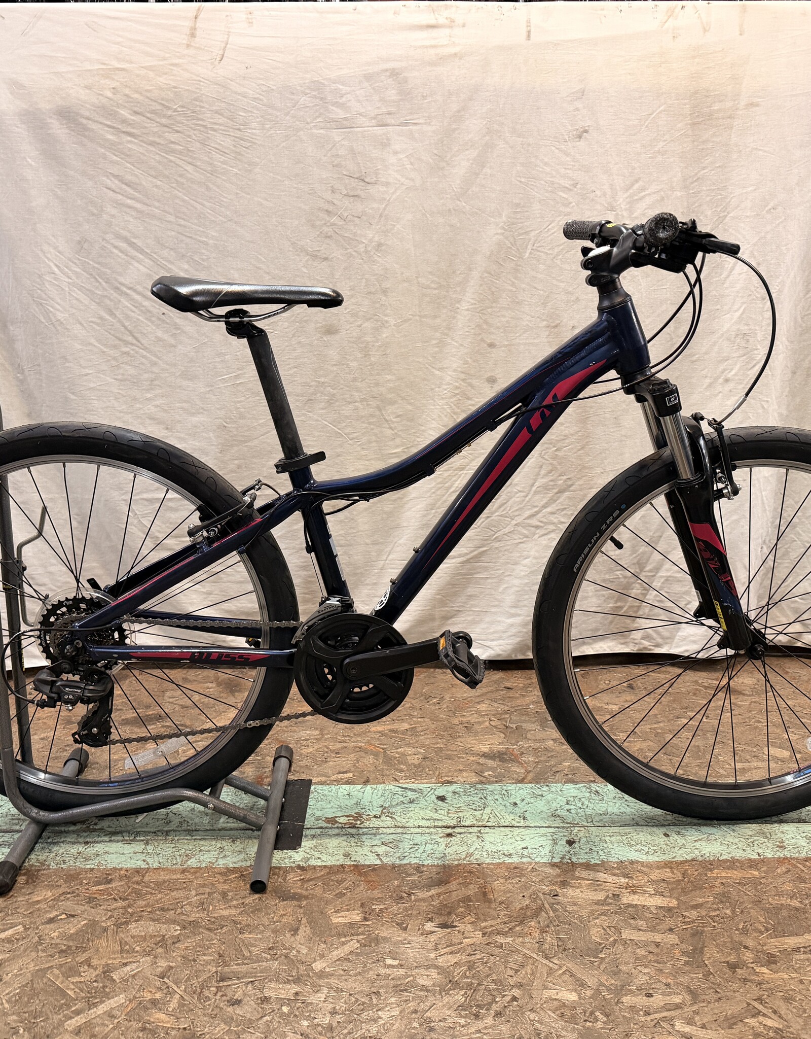 13" Liv Bliss (7396) B1U