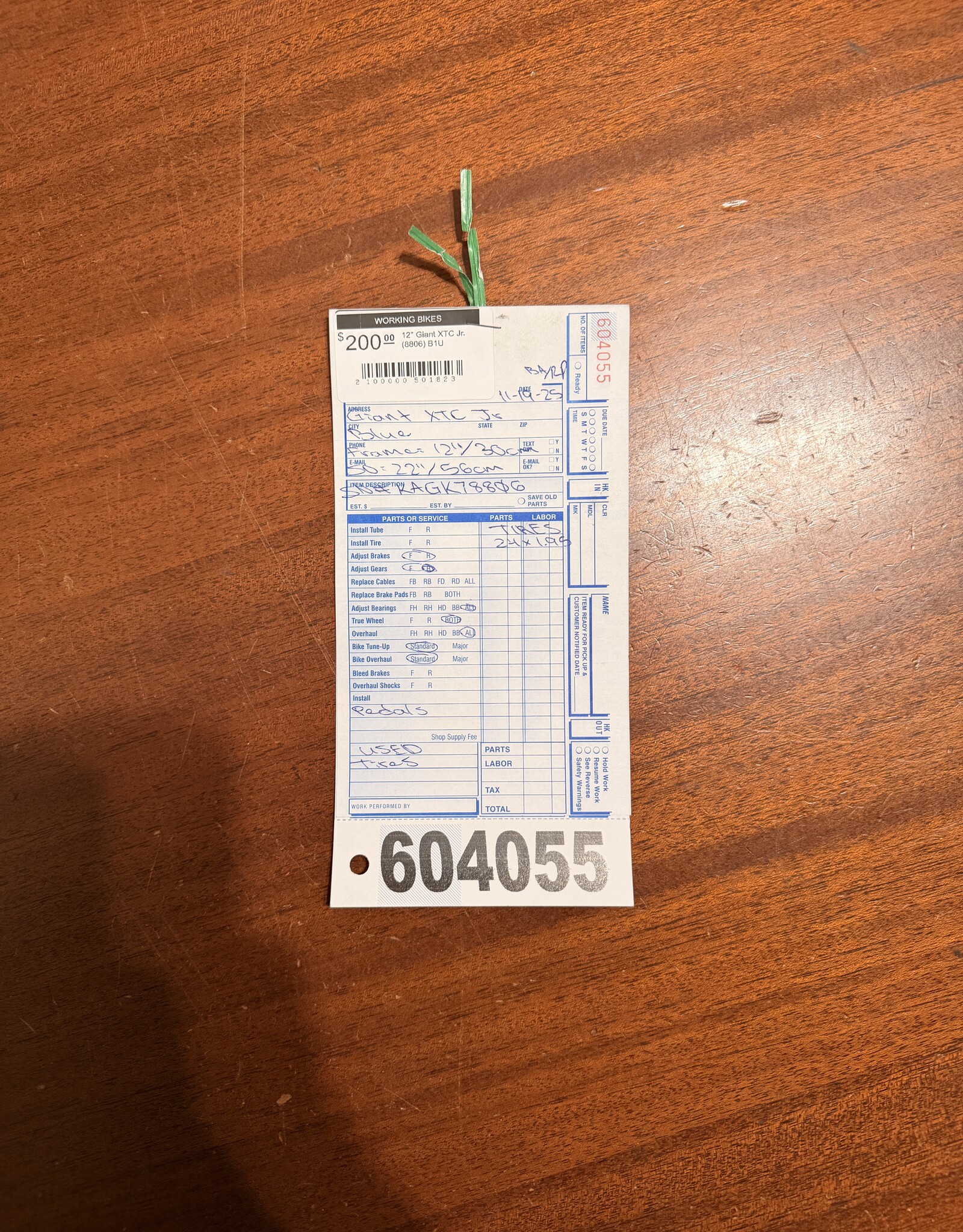 12" Giant XTC Jr. (8806) B1U