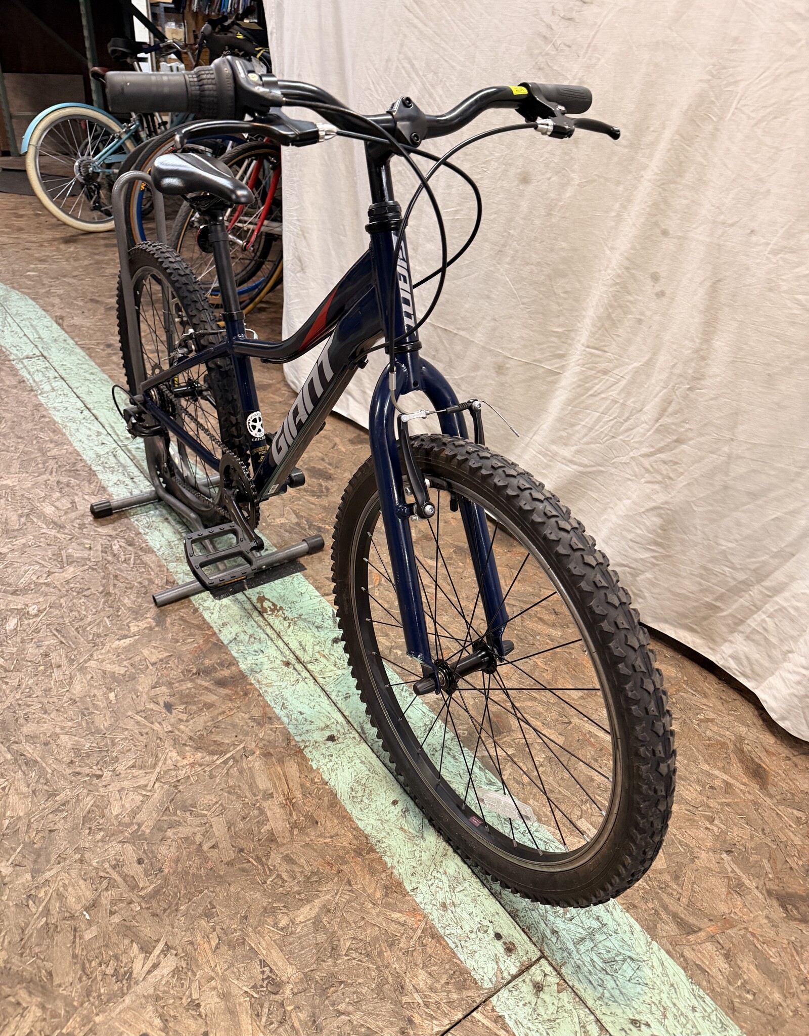 12" Giant XTC Jr. (8806) B1U