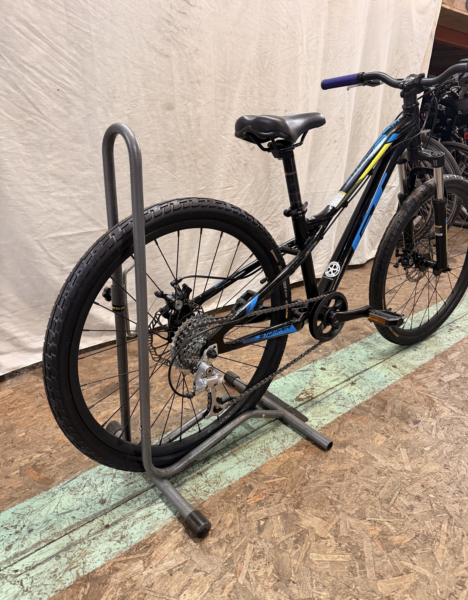 GT 24" GT Stomper (0OSA) B1U