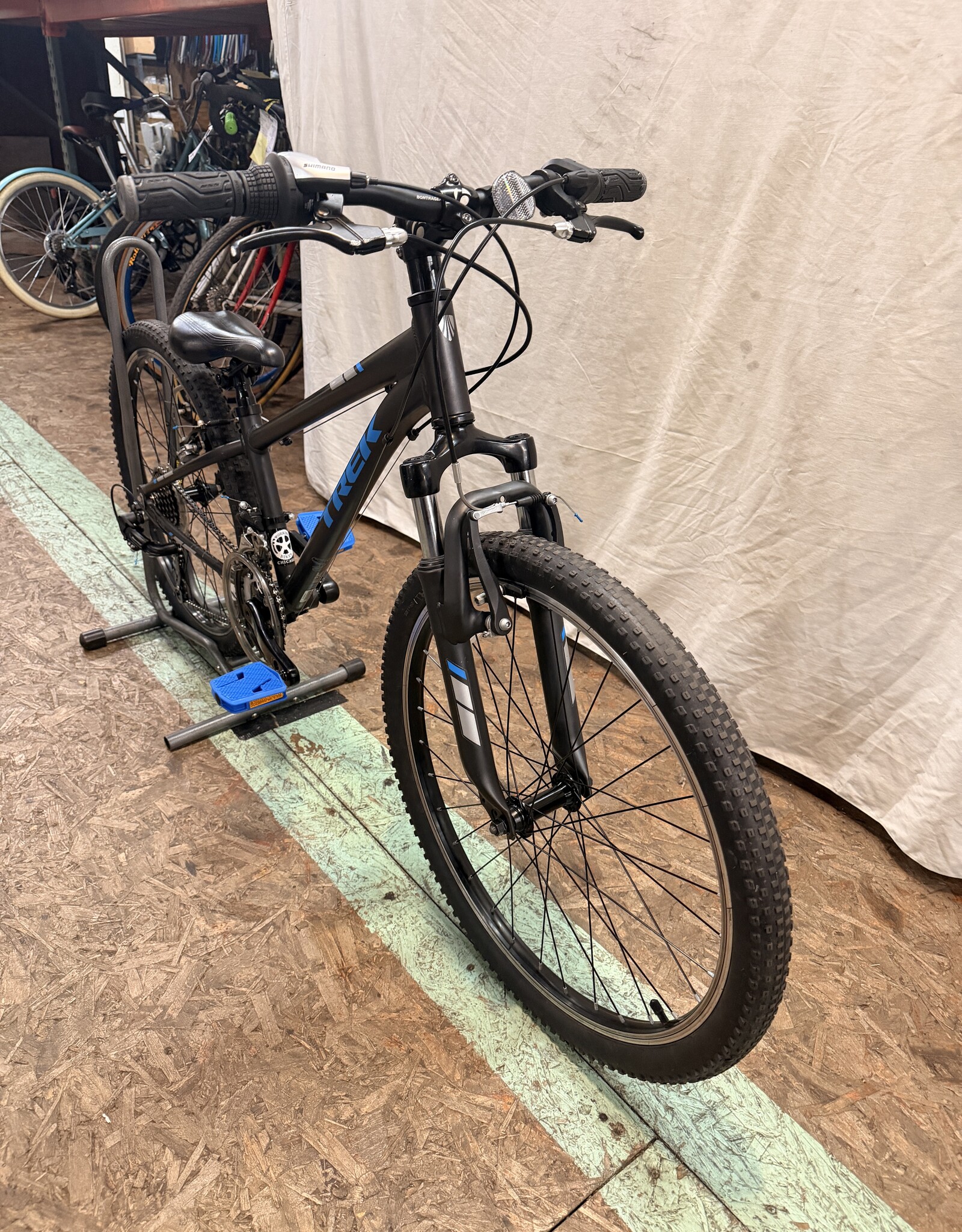 24" Trek Precaliber (265N) B1U