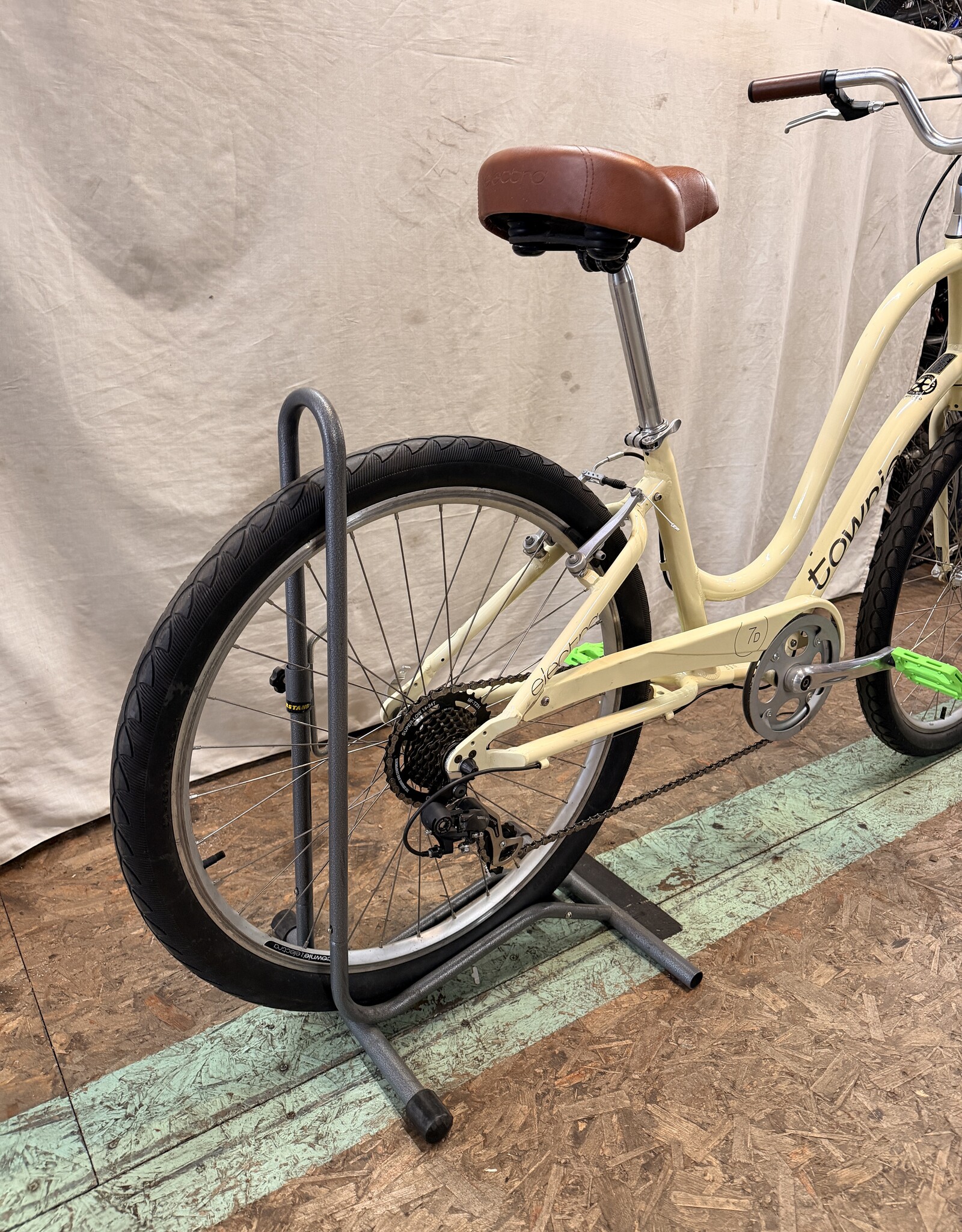 Electra 17" Electra Townie (2270) E1L