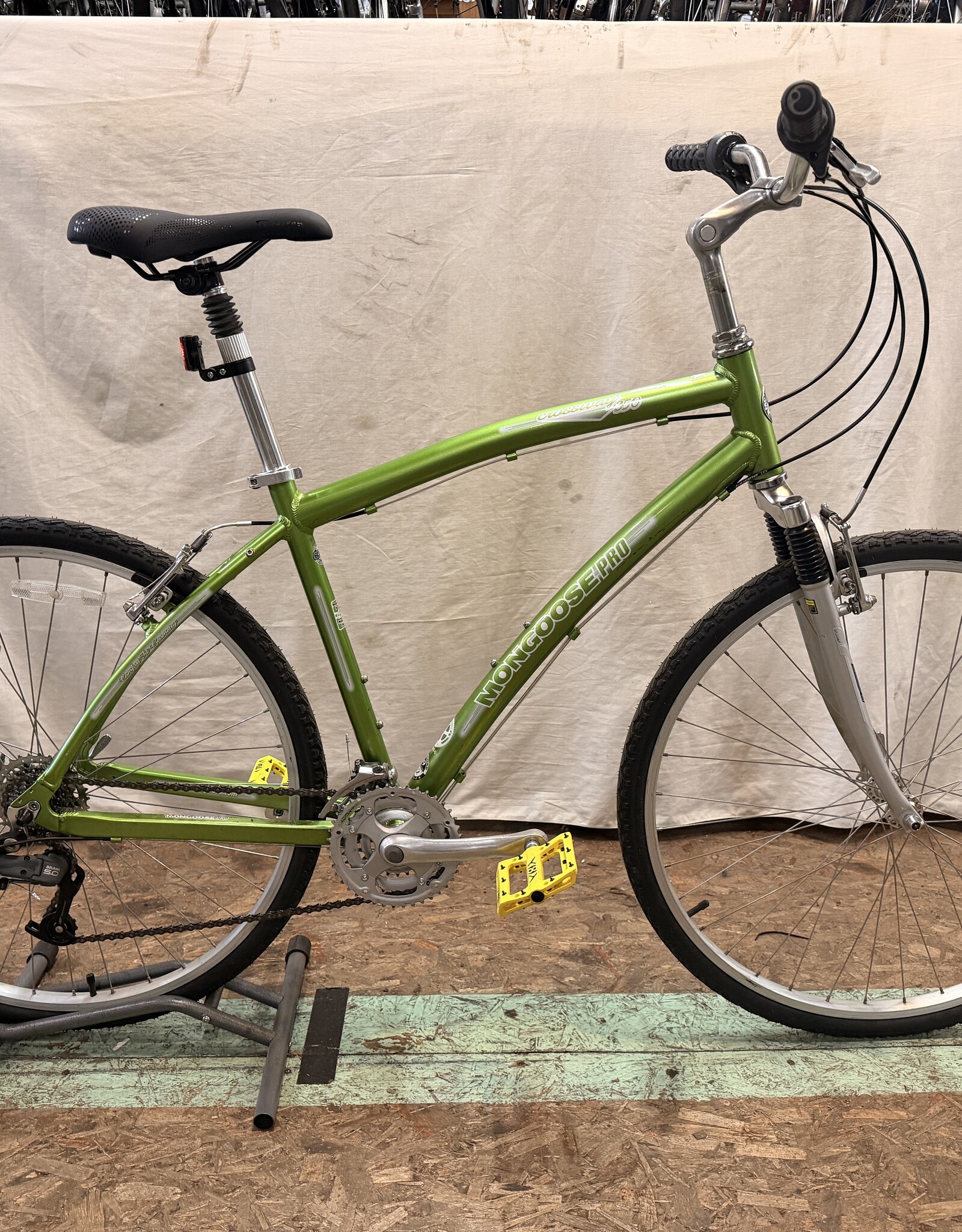 19" Mongoose Crossway 350 (0115) E1L