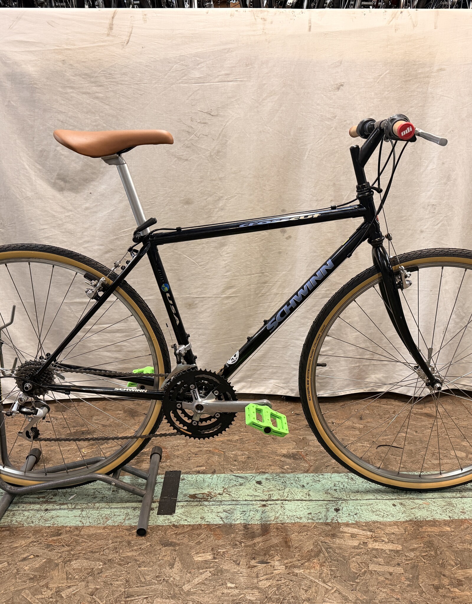 18" Schwinn Crosscut (B212) K4U