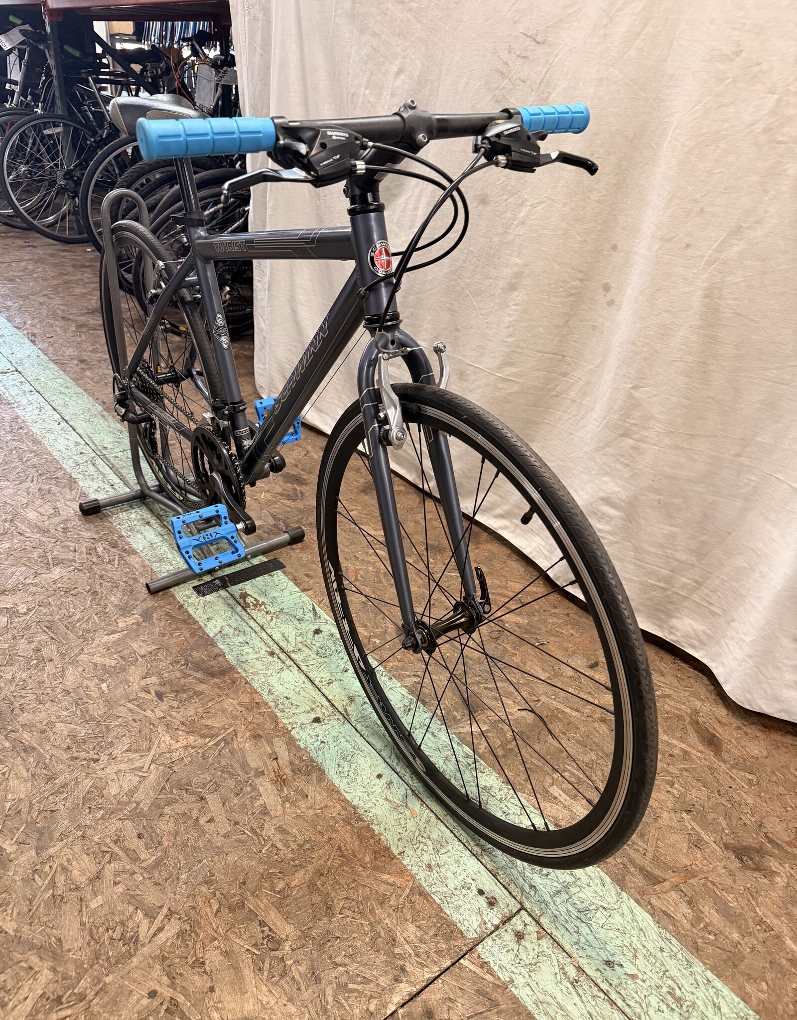 17" Schwinn Tourist (8089) K4U