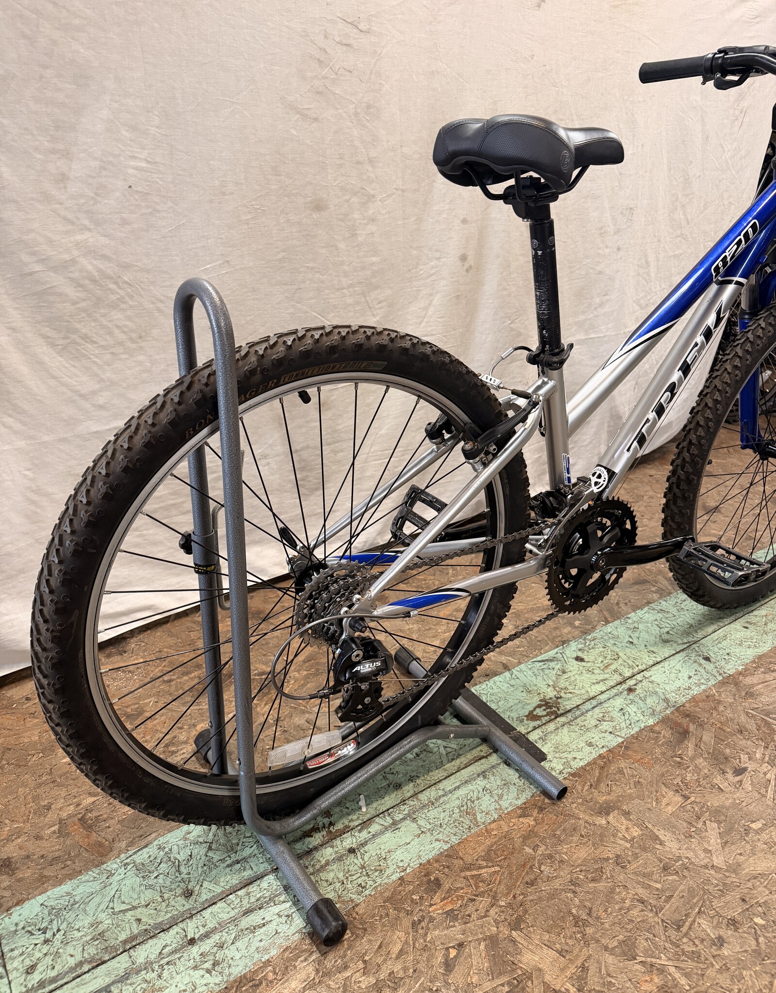 13" Trek 820 (5282) K2U