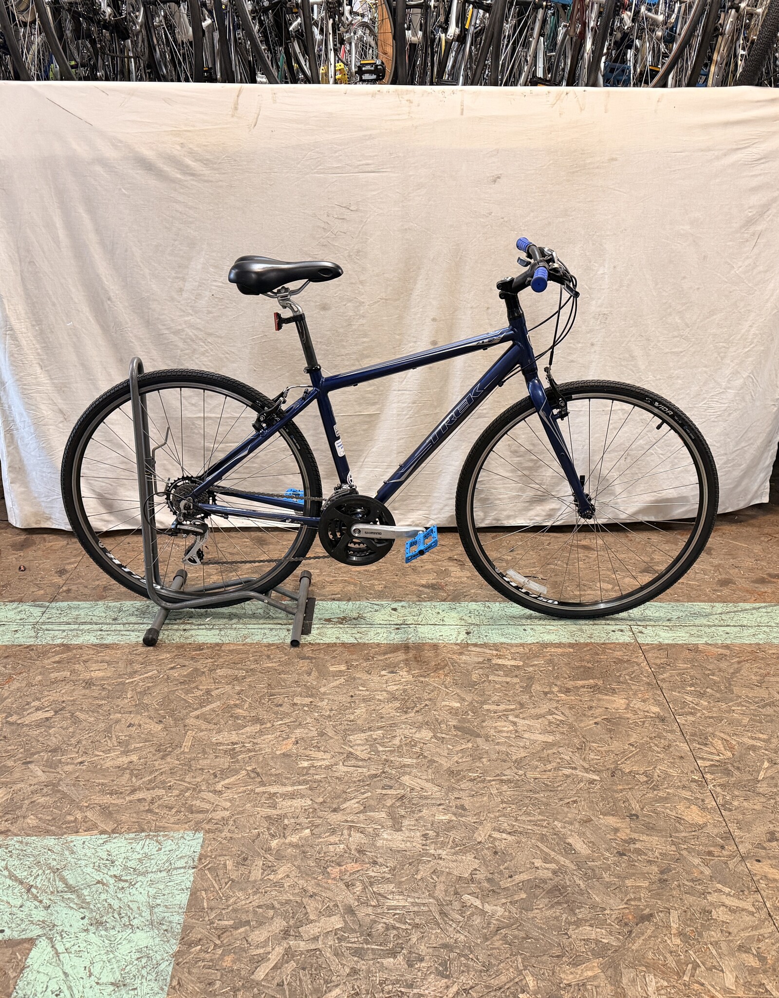 17.5" Trek 7.1 FX (383F) E2U