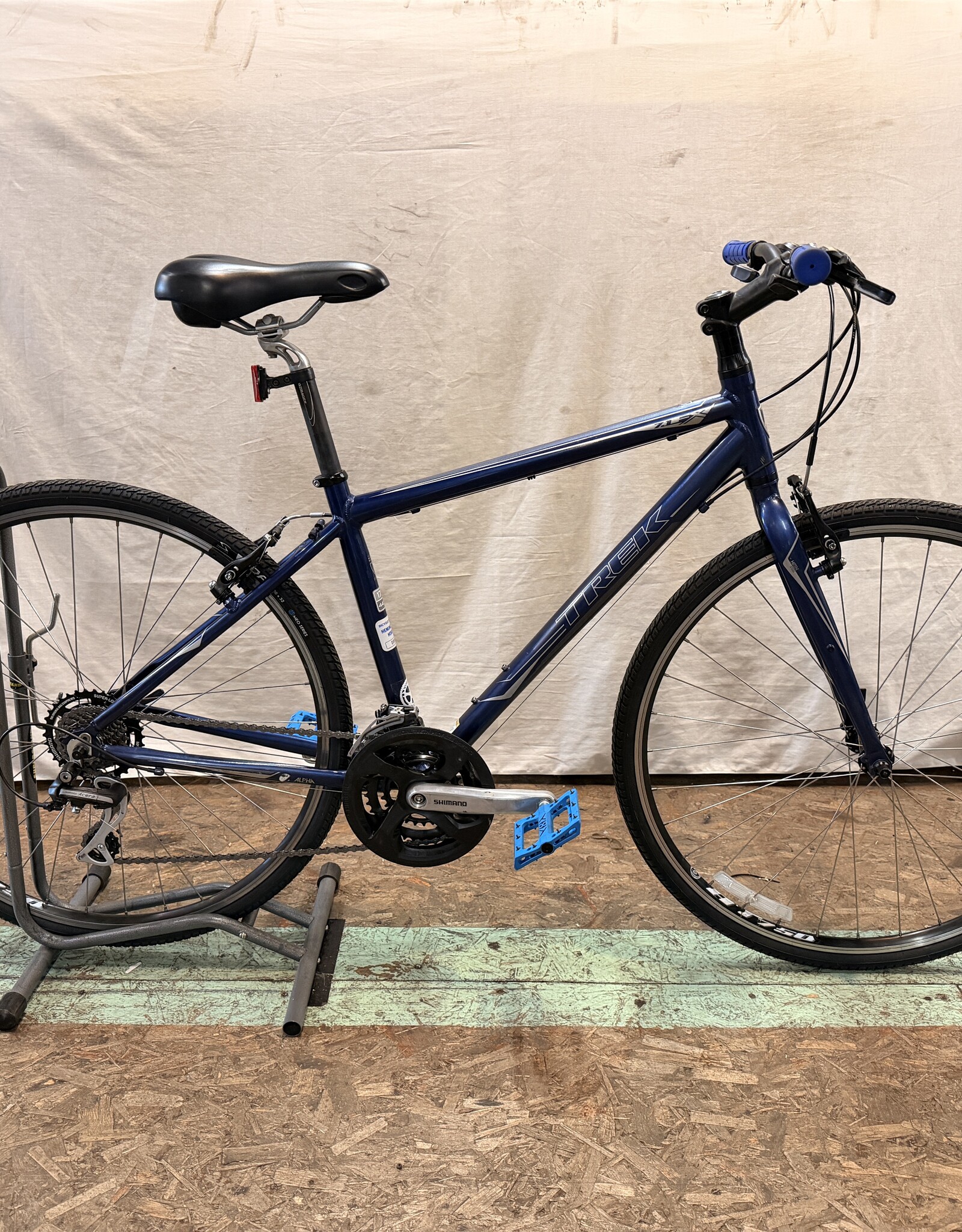 17.5" Trek 7.1 FX (383F) E2U