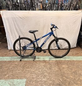 13" Trek 820 (151E) K1U