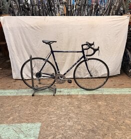 56cm Specialized Sirrus (1289) B5U