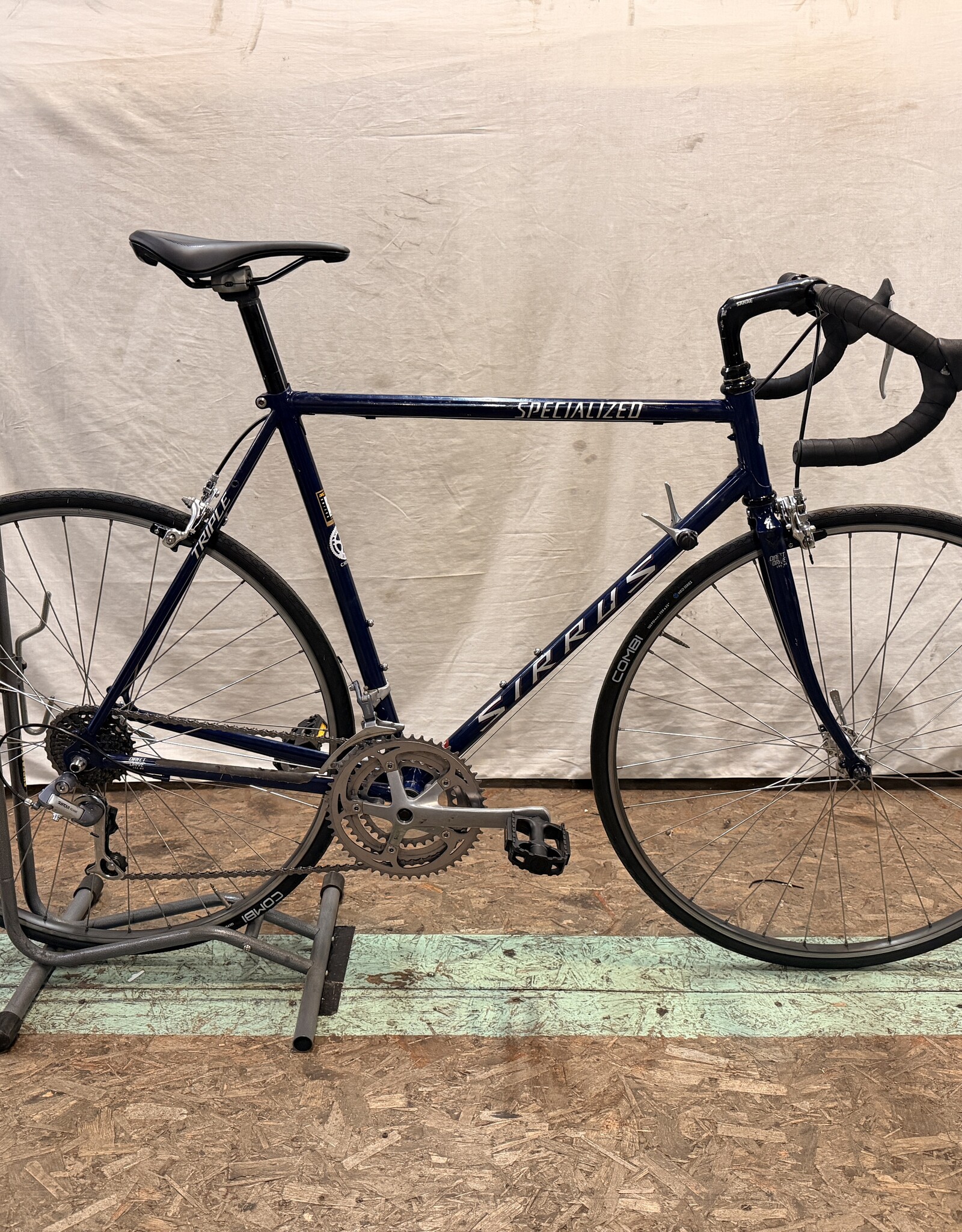 56cm Specialized Sirrus (1289) B5U