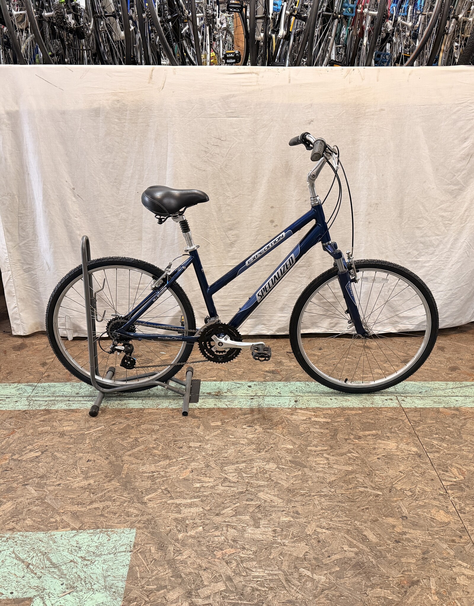 17" Specialized Expedition (8708) I1L