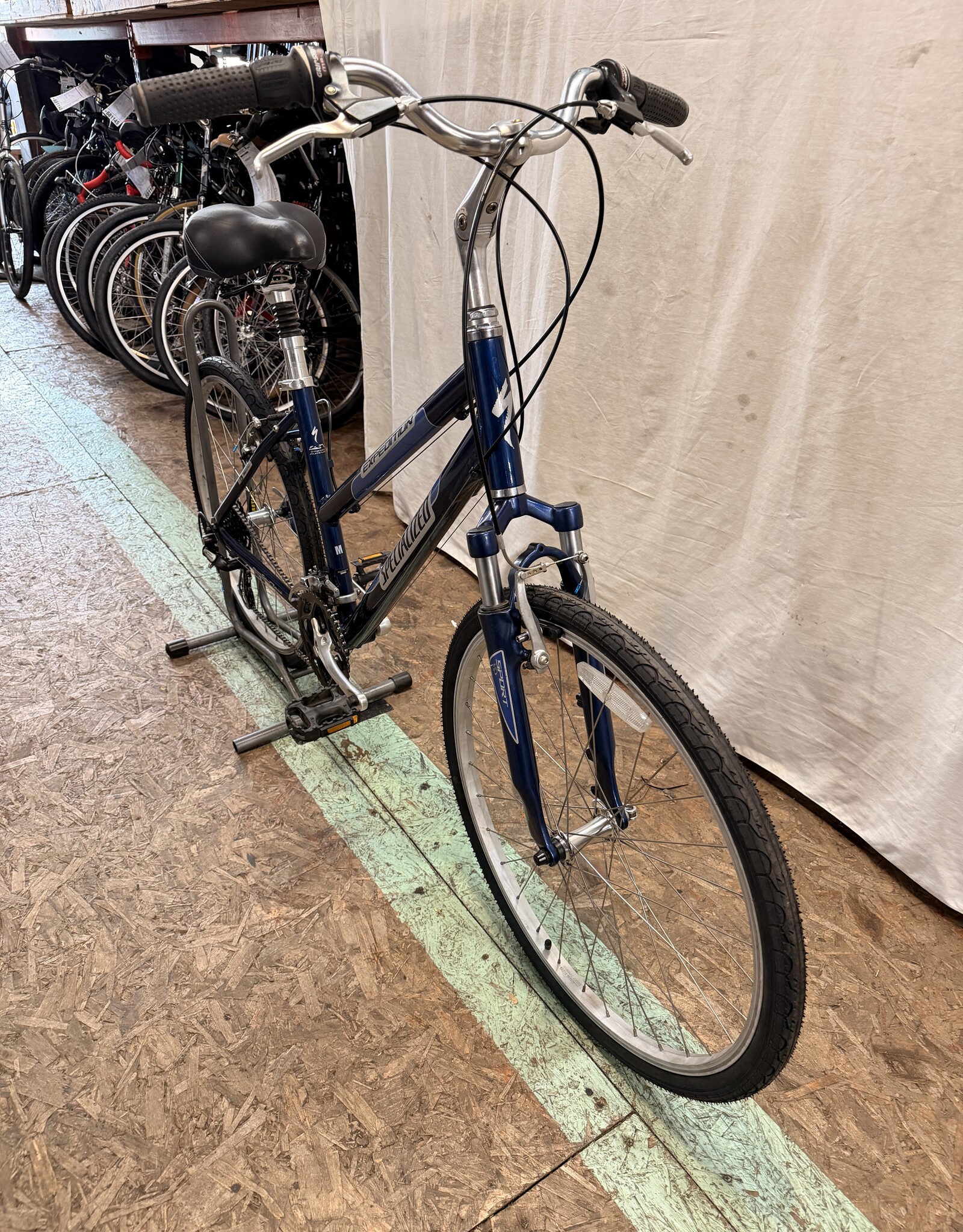 17" Specialized Expedition (8708) I1L