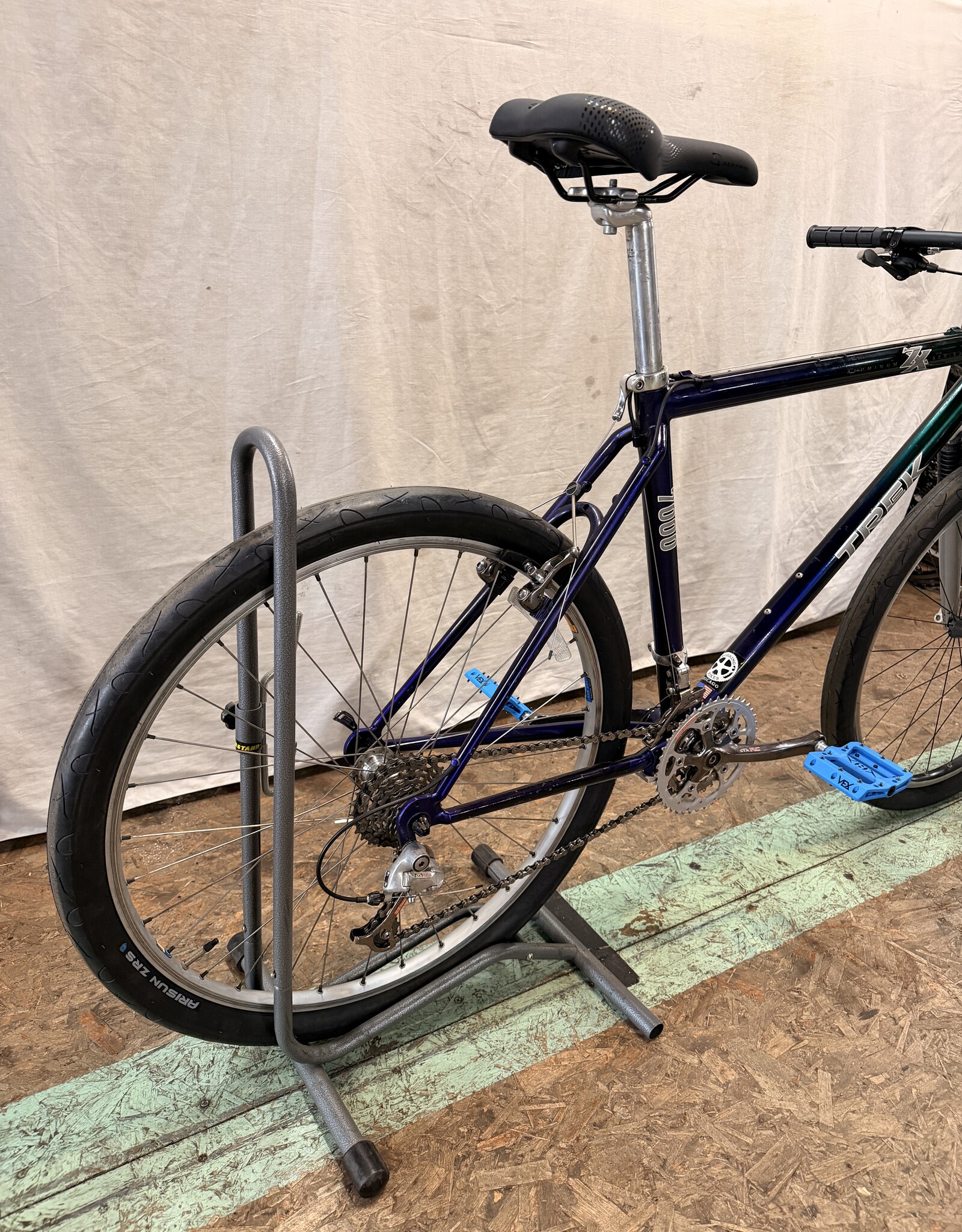 19.5" Trek 7000 (8679) I1L