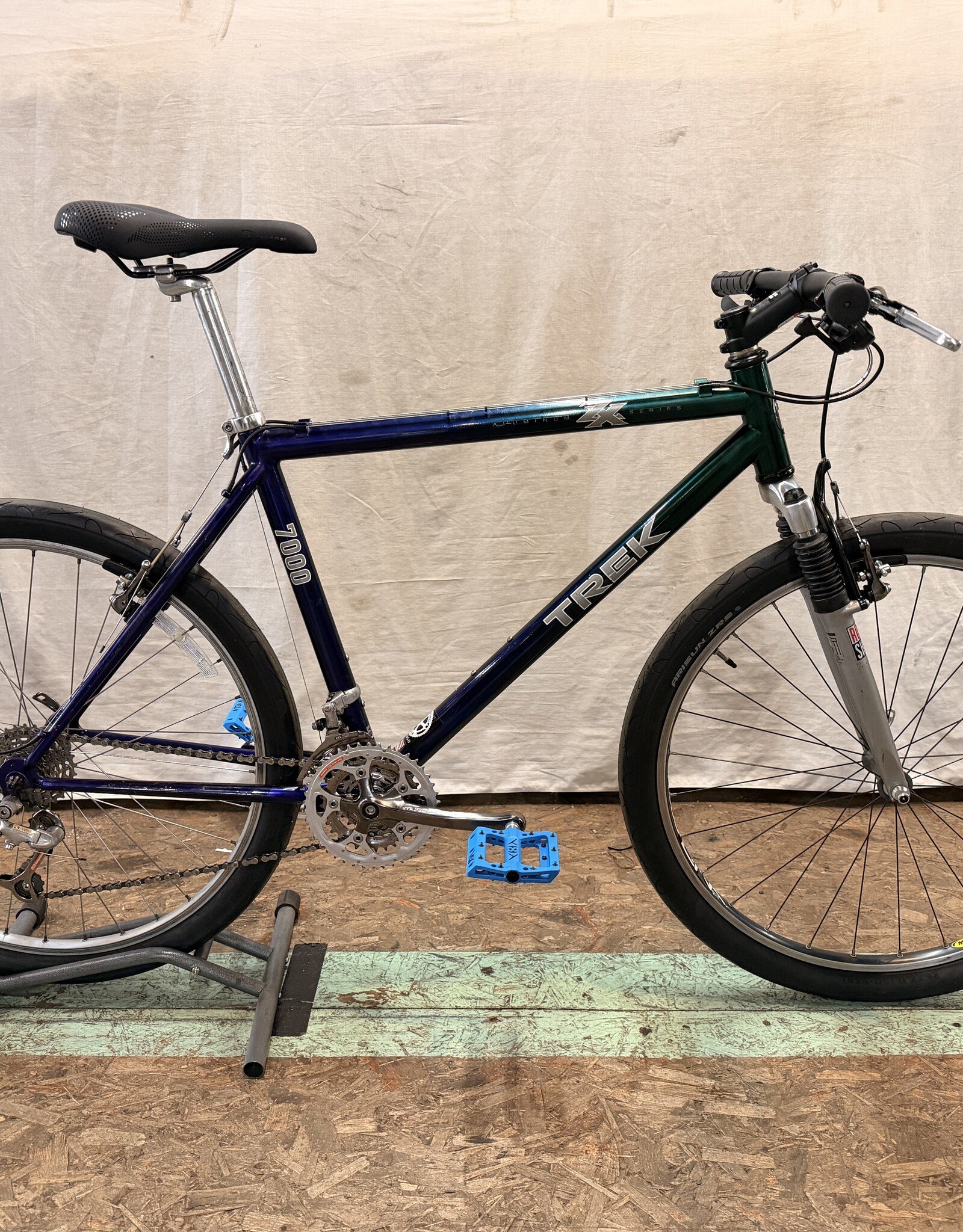 19.5" Trek 7000 (8679) I1L