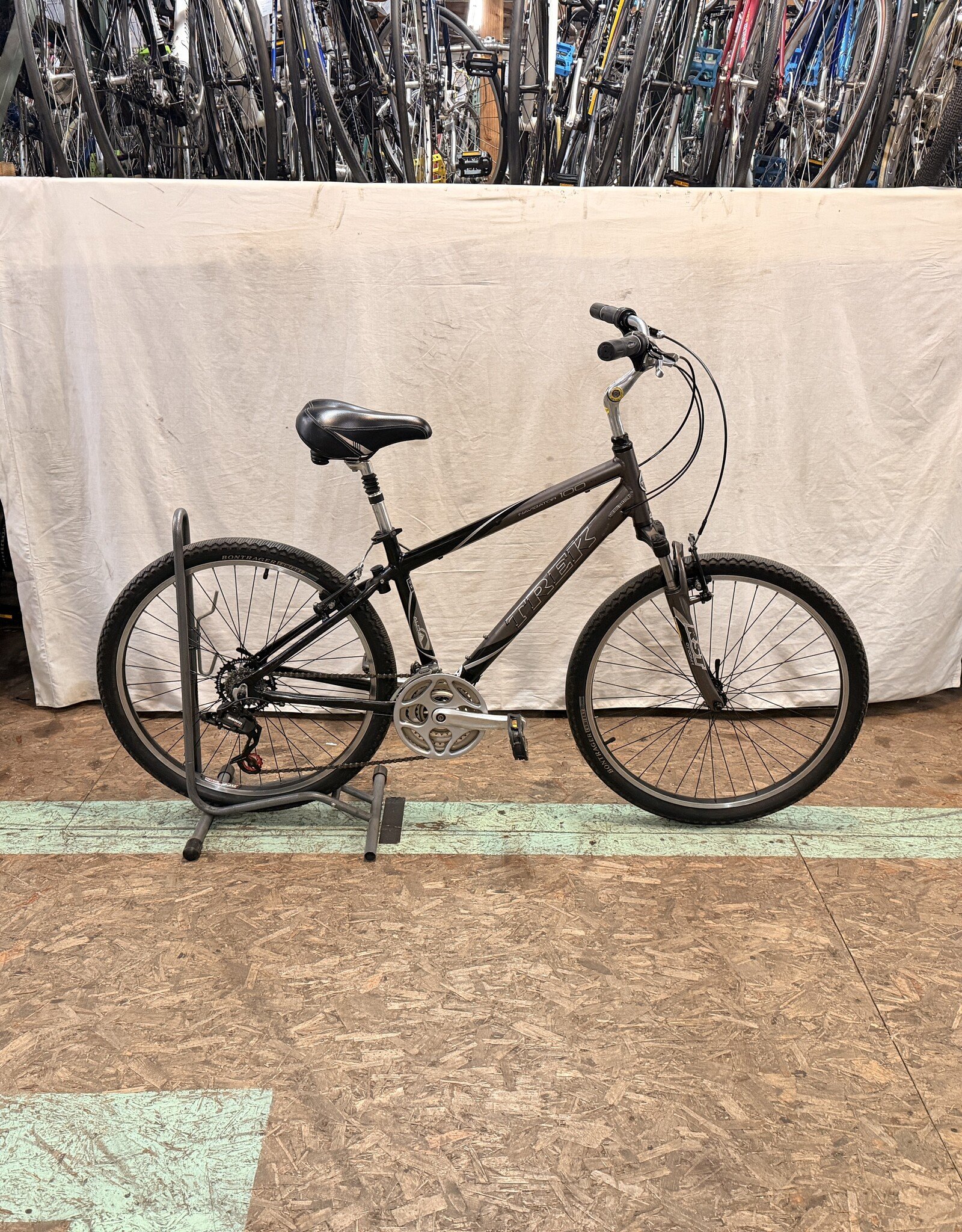 16.5" Trek Navigator 100 (420A) I2L