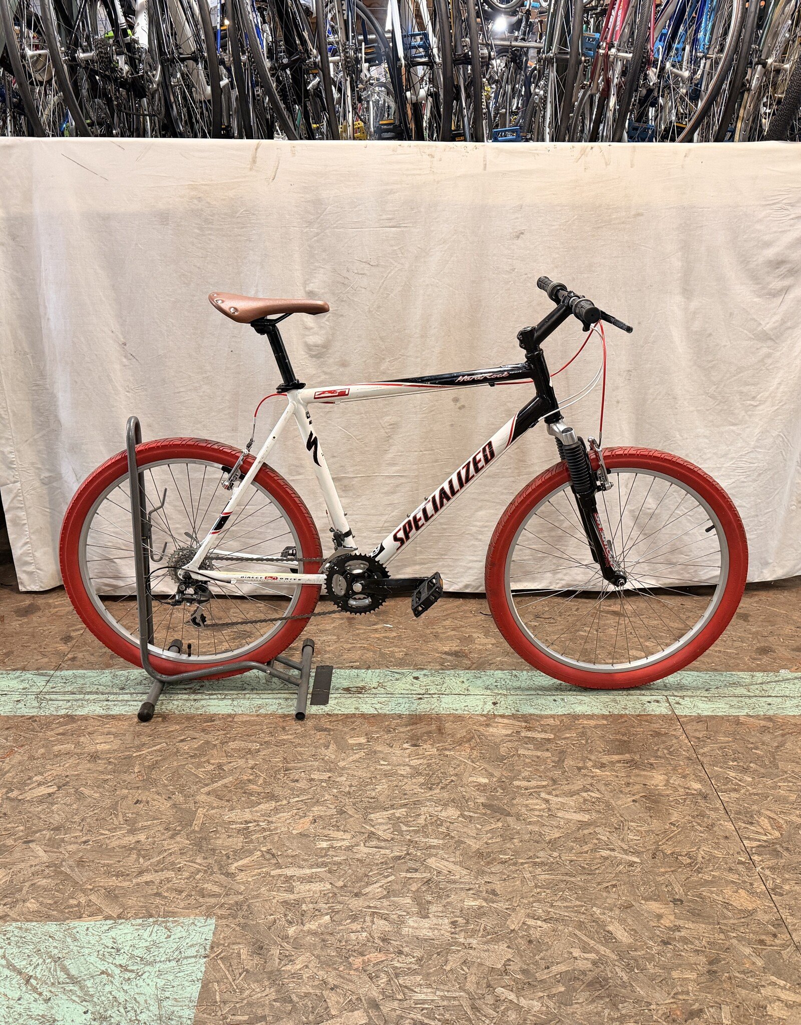 19.5" Specialized Hardrock Sport (9126) I3L