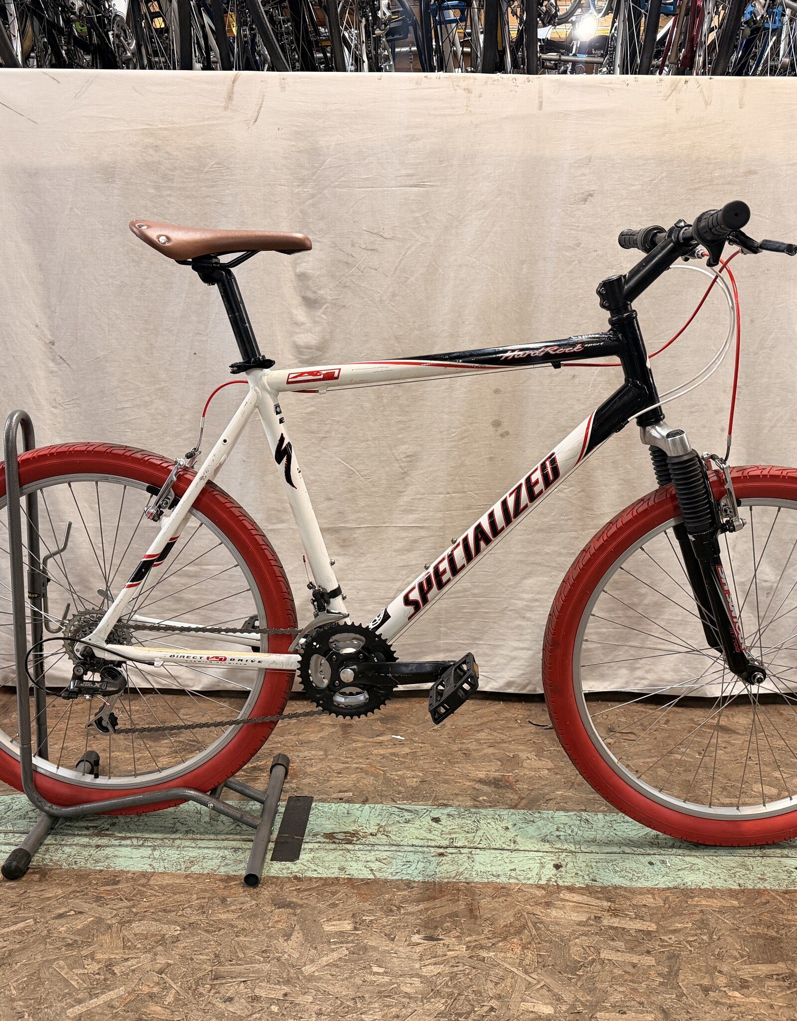 19.5" Specialized Hardrock Sport (9126) I3L