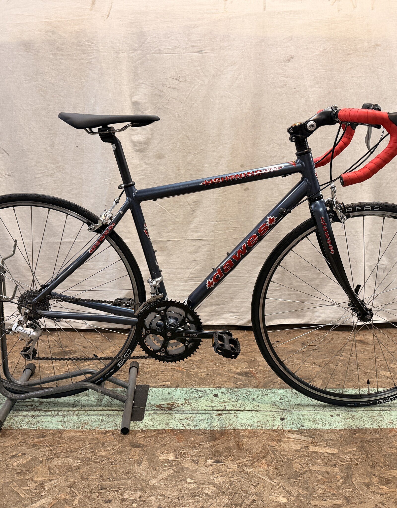 Dawes 46cm Dawes Lightning 1200 (1676) I2L