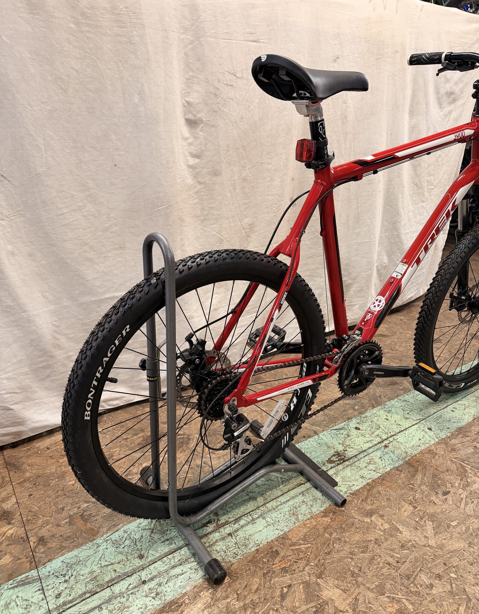 22.5" Trek 3900 (158G) I3L