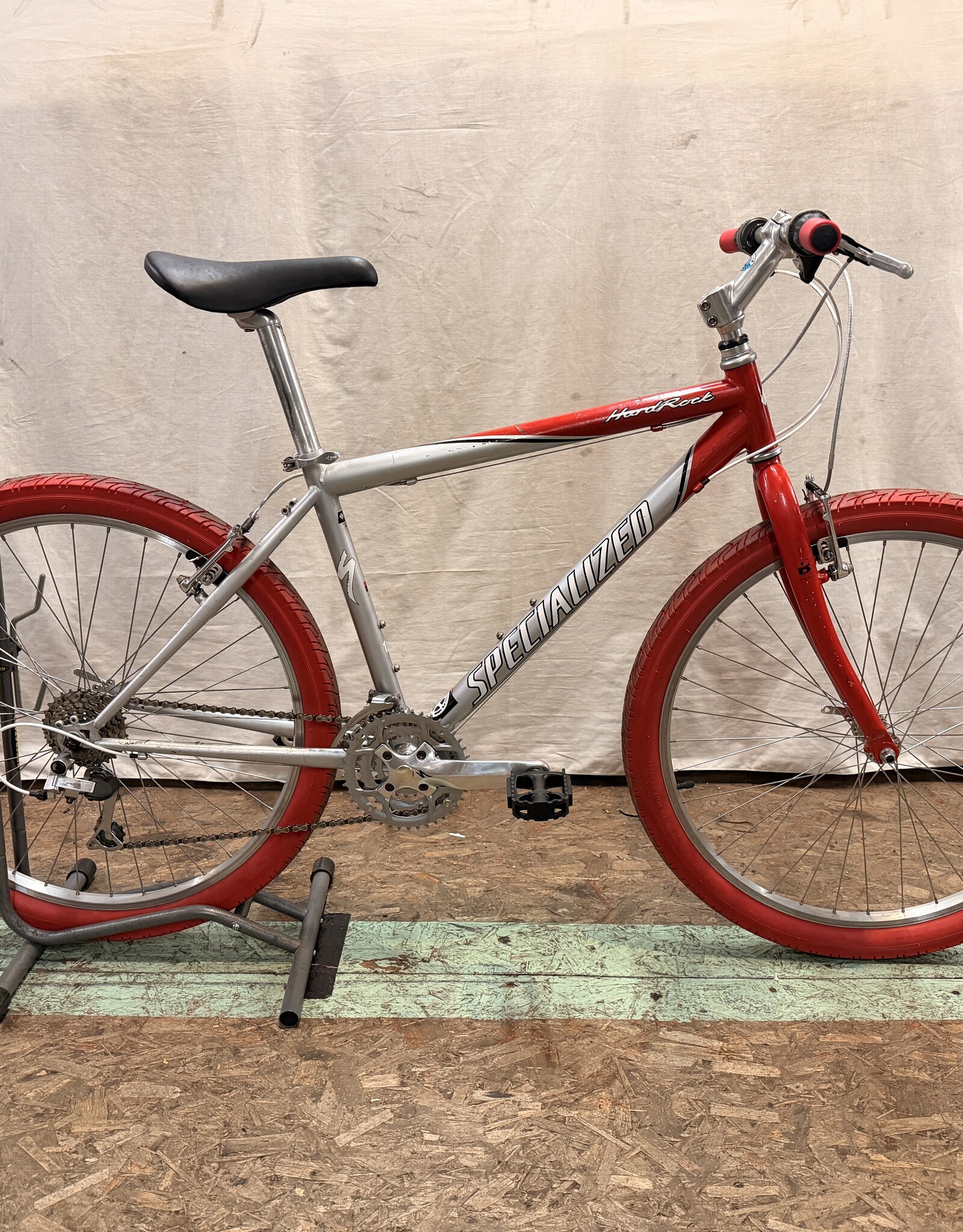 17" Specialized Hardrock (6620) I3L