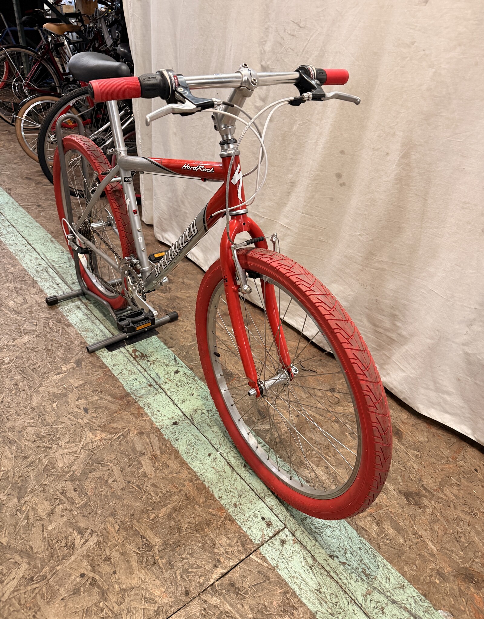 17" Specialized Hardrock (6620) I3L